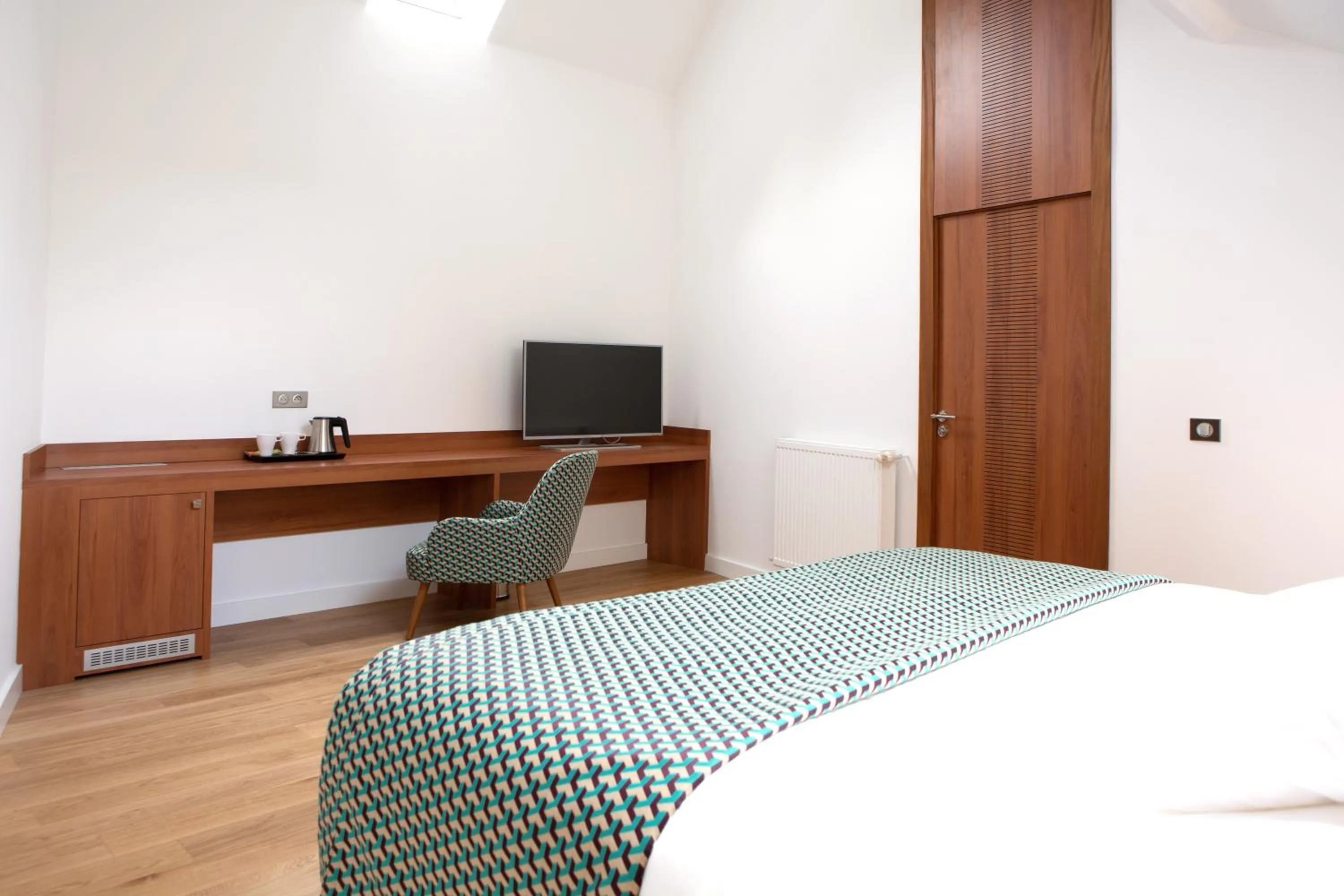 Bed in Hotel Le Clos De La Vouge