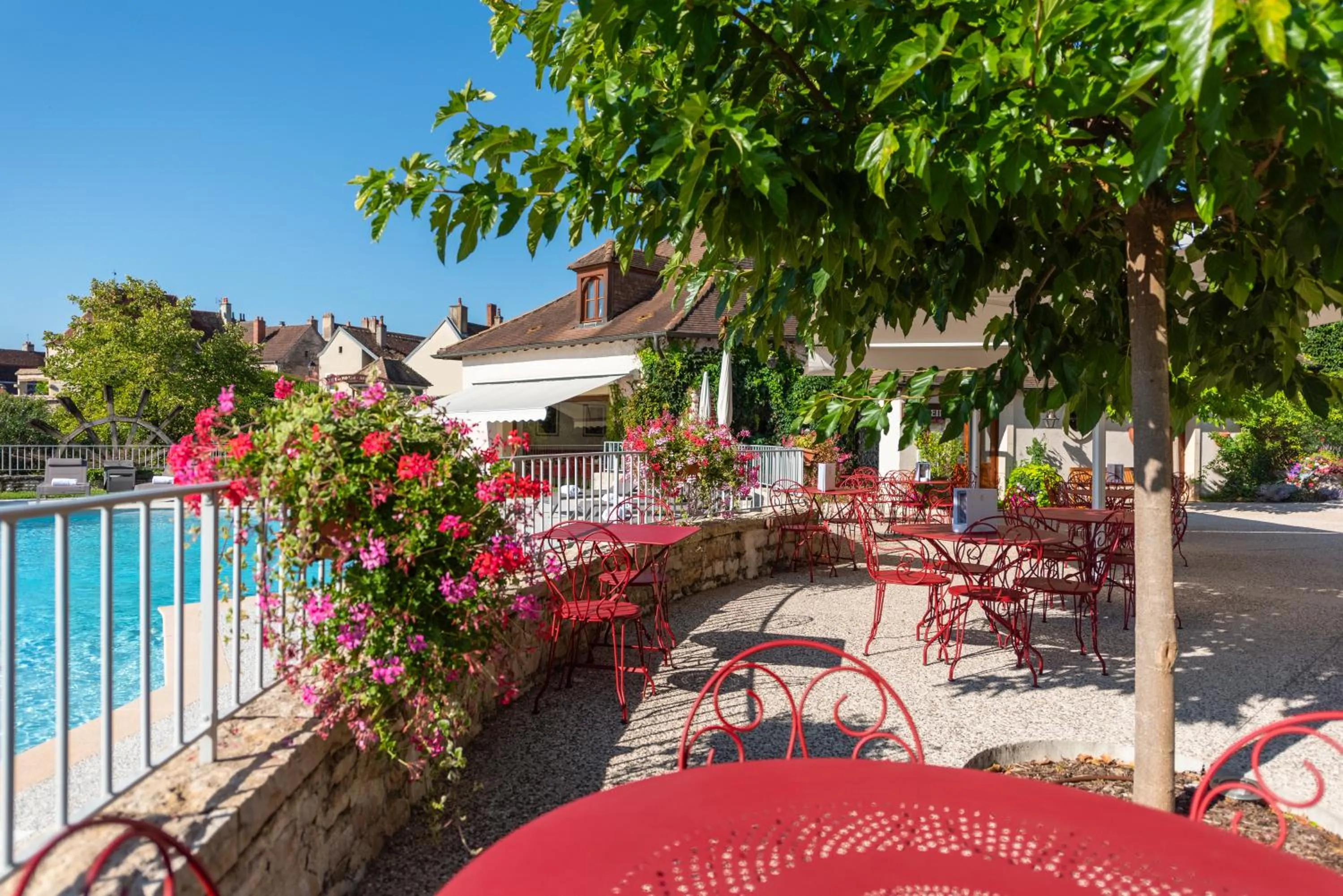 Patio in Hotel Le Clos De La Vouge