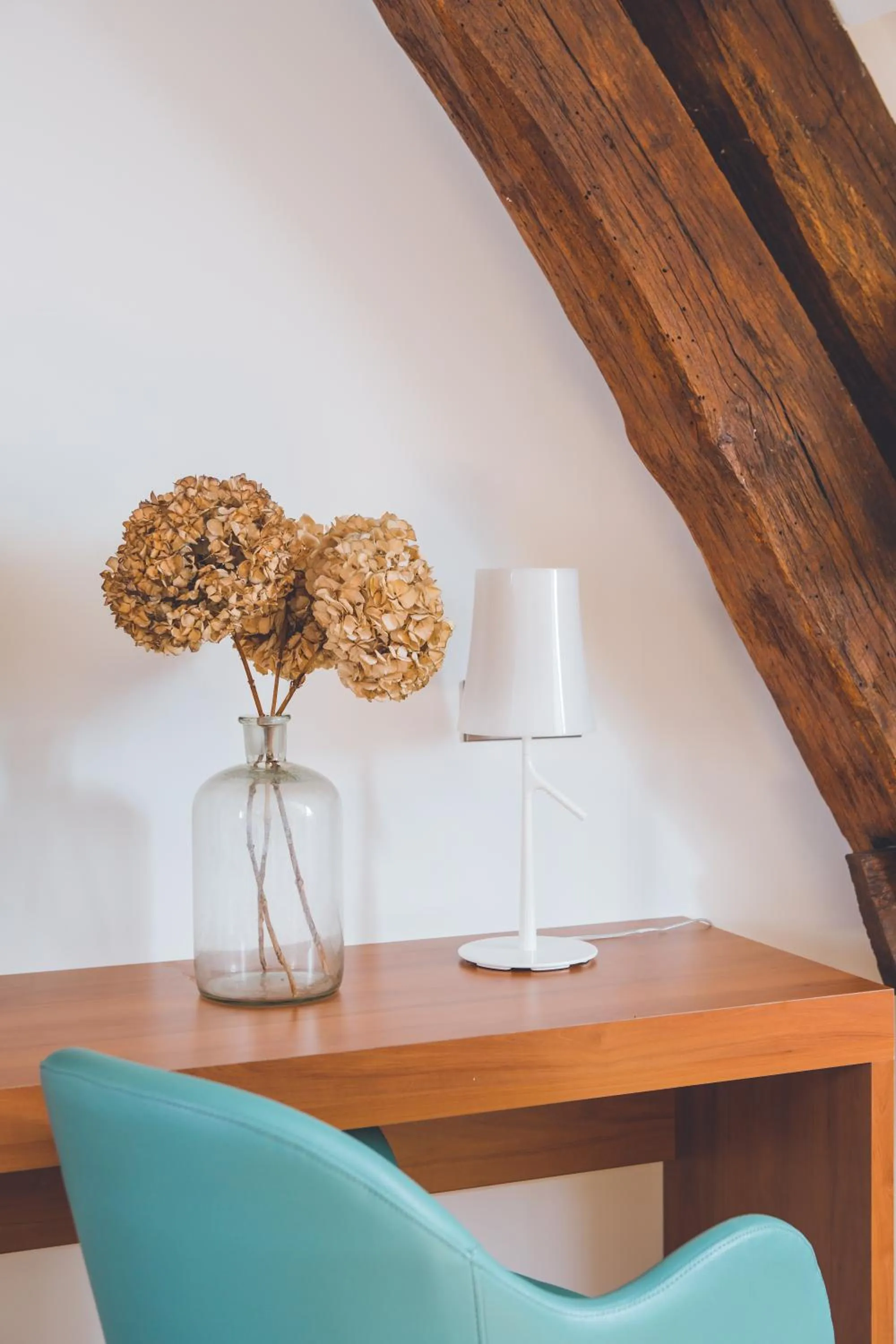 Seating area in Hotel Le Clos De La Vouge
