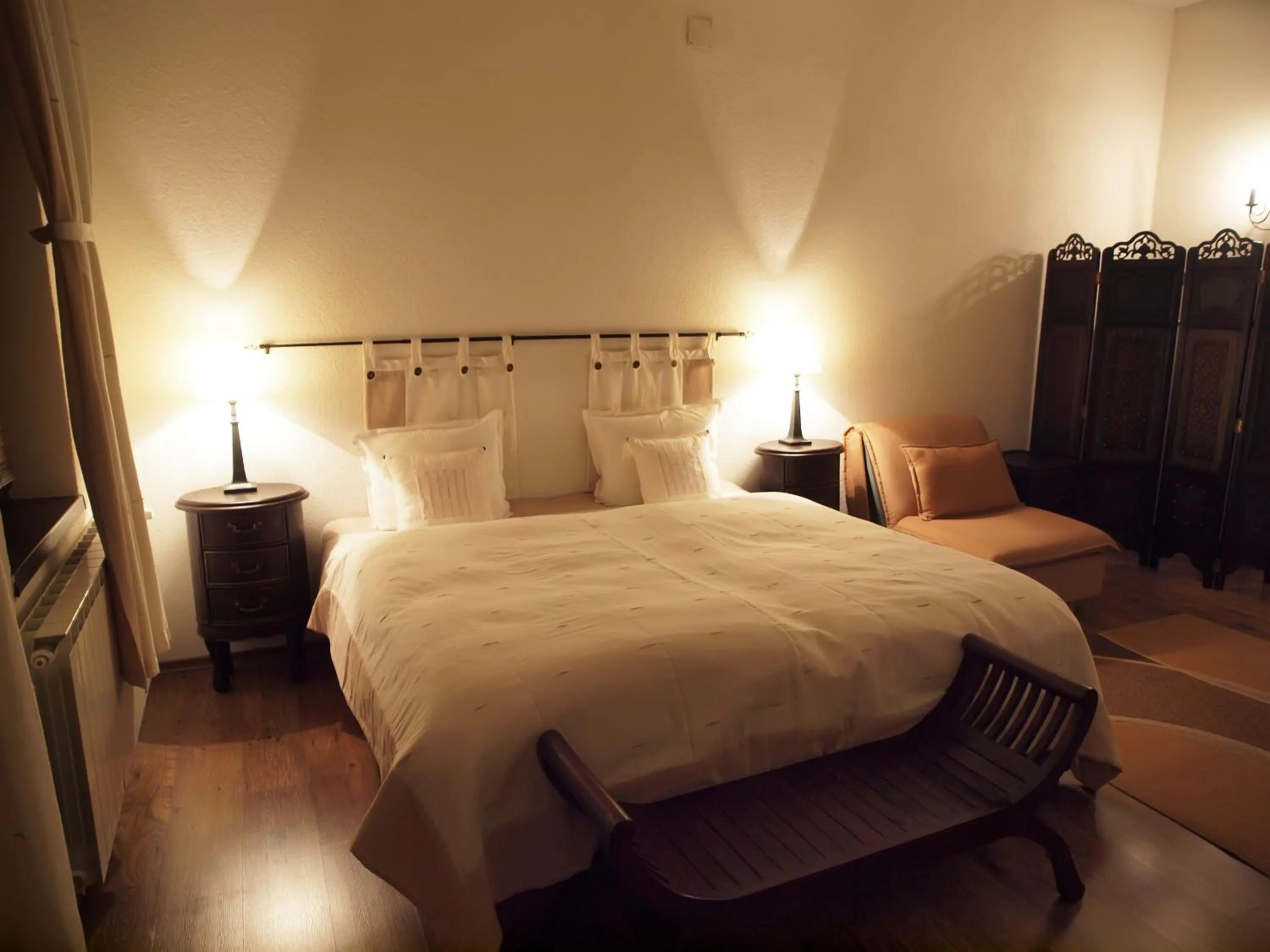 Bath, Bed in Momini Dvori Boutique Guest House