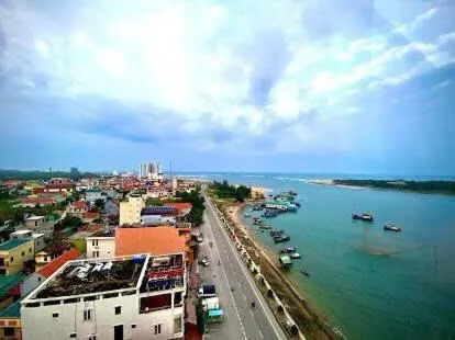 Beach in Anh Linh 2 Hotel