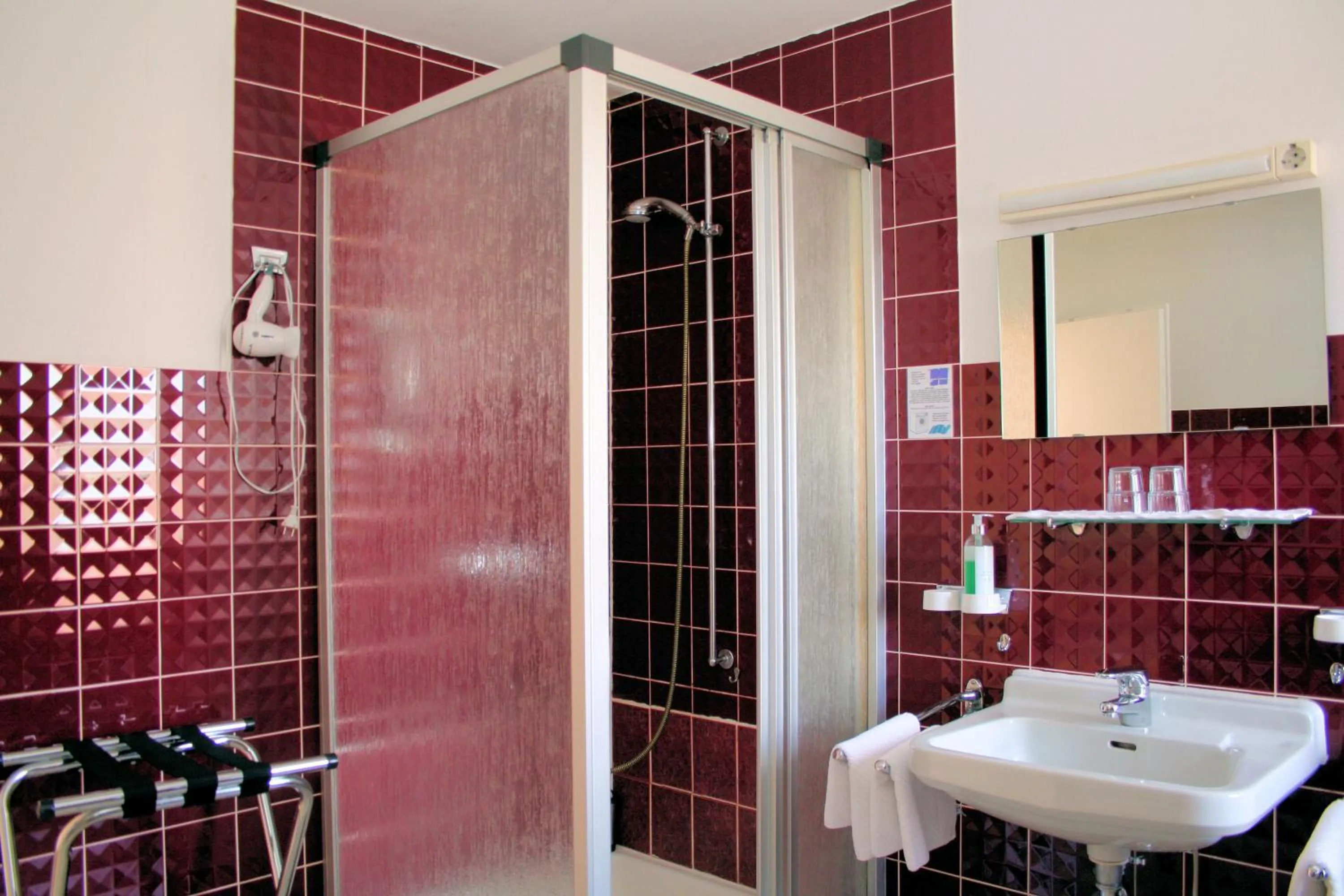 Shower in Hotel Fernblick