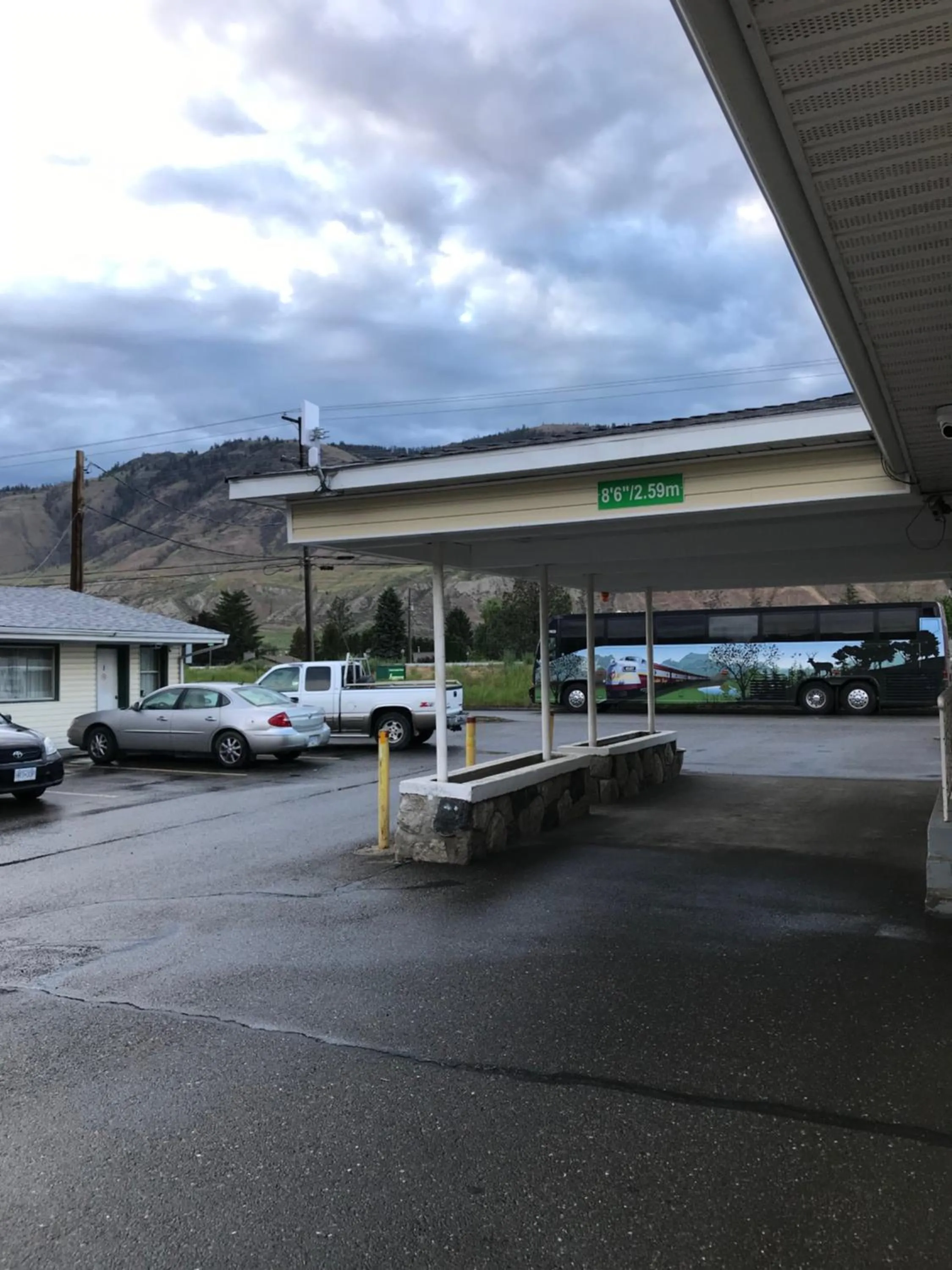 Day in Trans Canada Motel