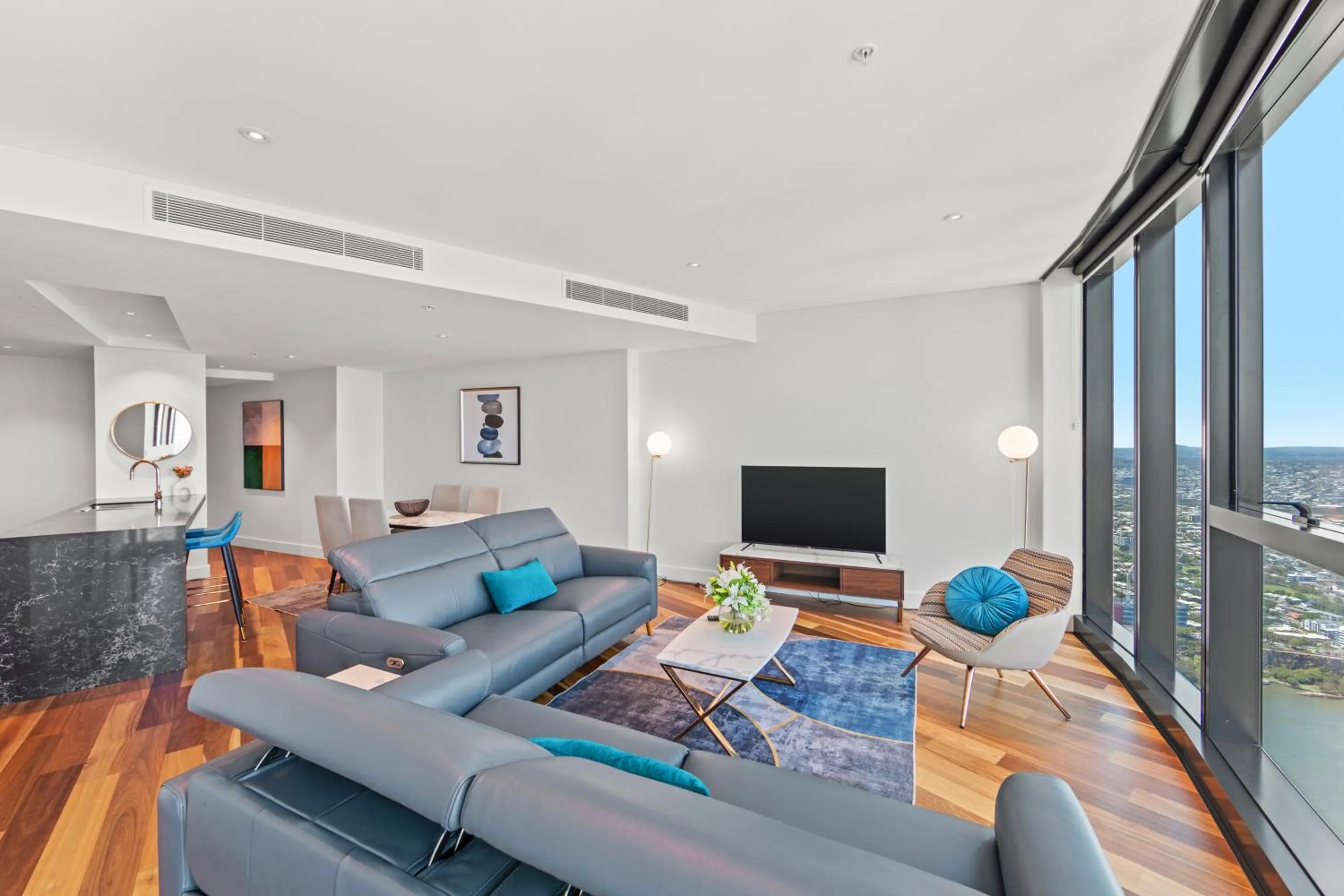 TV and multimedia in Brisbane Skytower by CLLIX