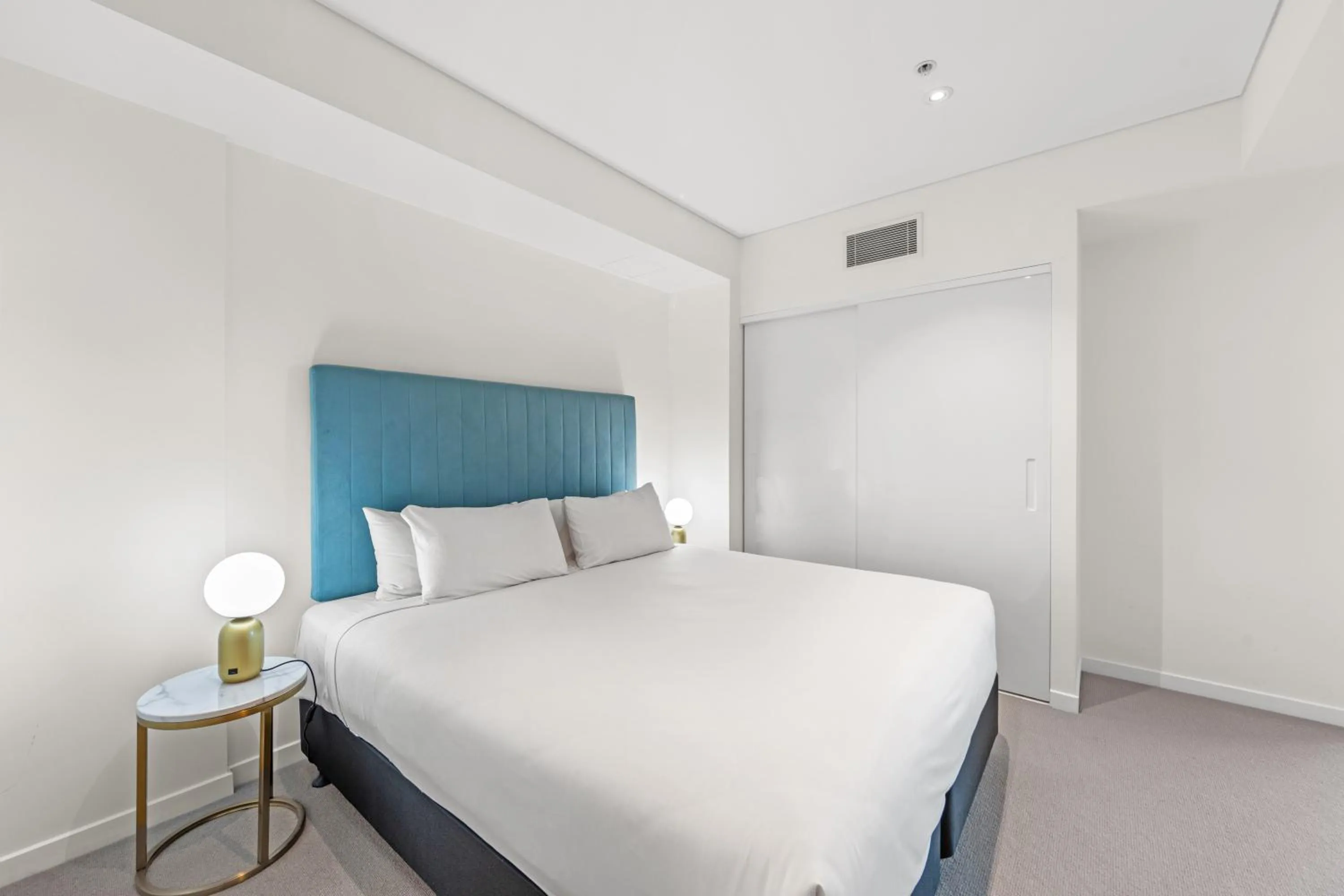 Bedroom, Bed in Brisbane Skytower by CLLIX