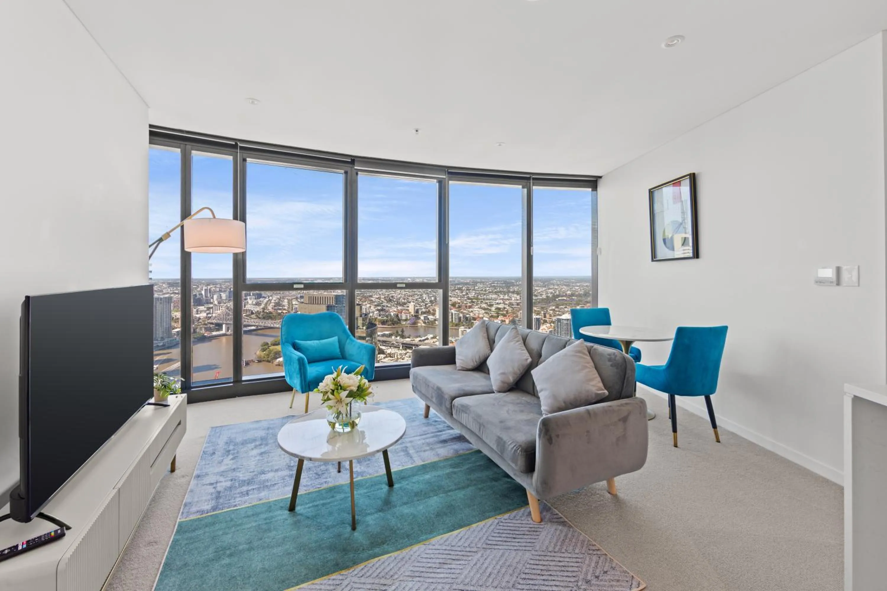 Living room in Brisbane Skytower by CLLIX