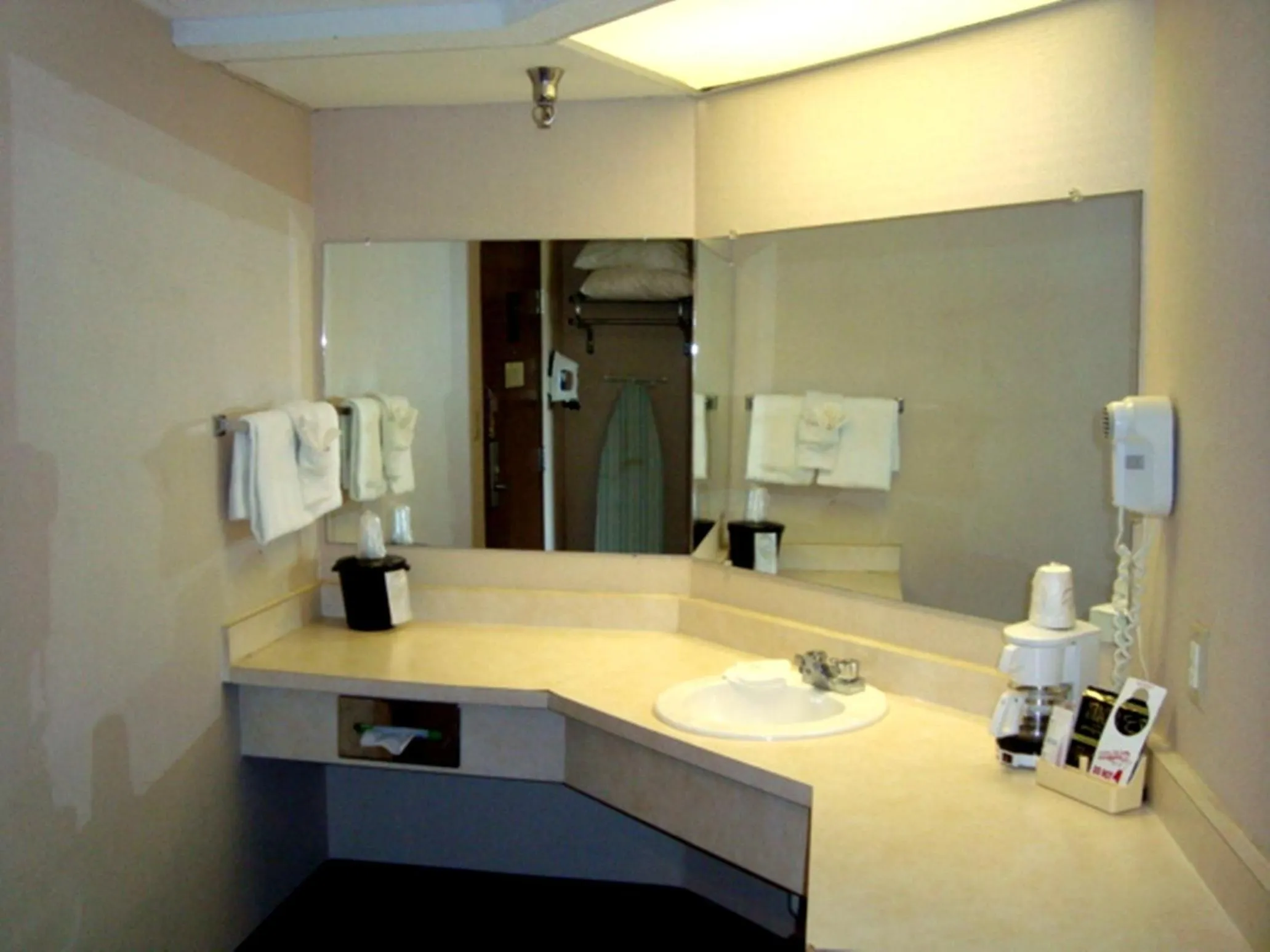 Bathroom in Hotel Pigeon Forge