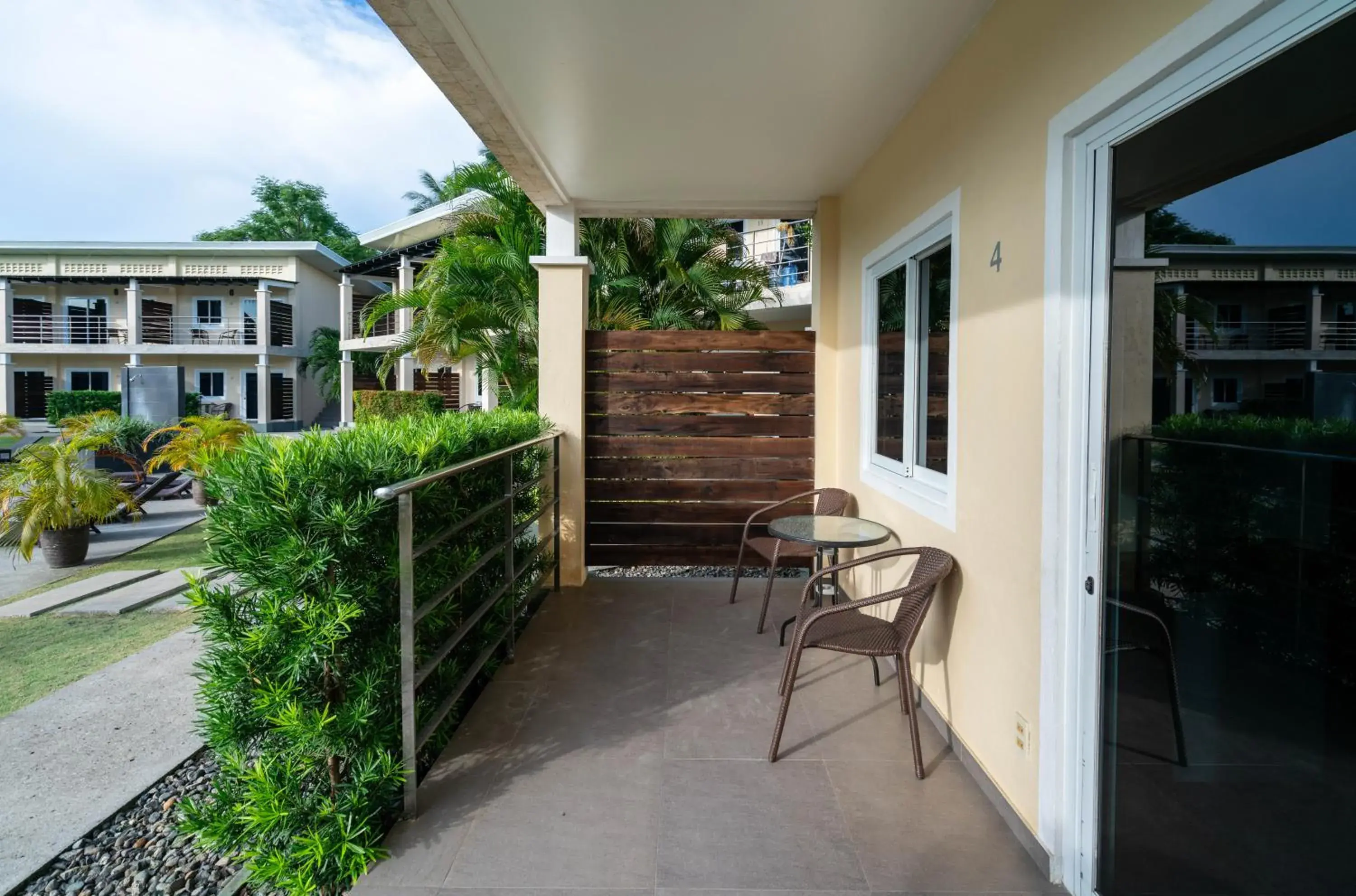 Property building in Malinawon Resort 馬莉吶灣度假中心 Property building in Malinawon Resort 馬莉吶灣度假中心