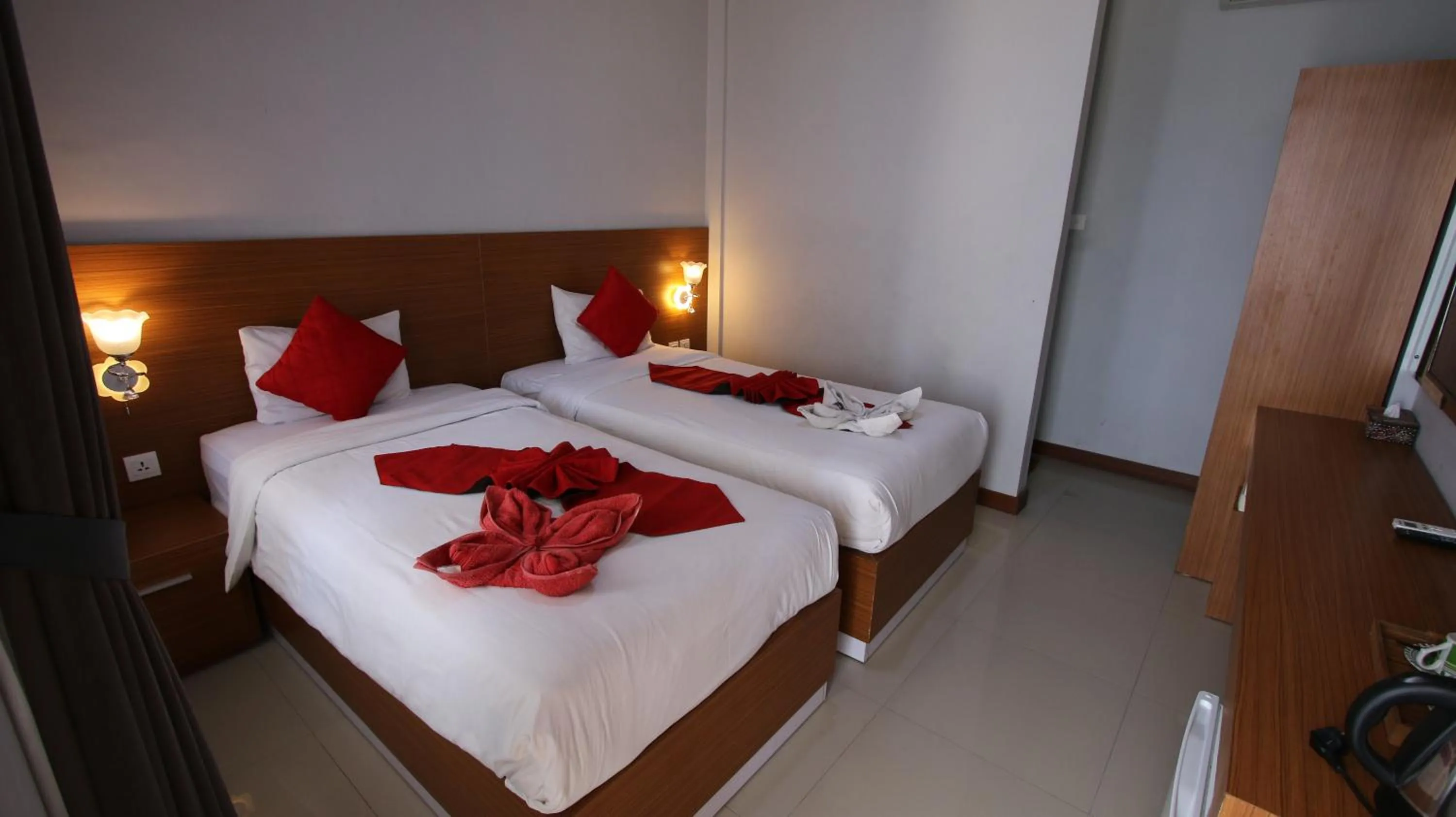 Bed in Tom Guest House