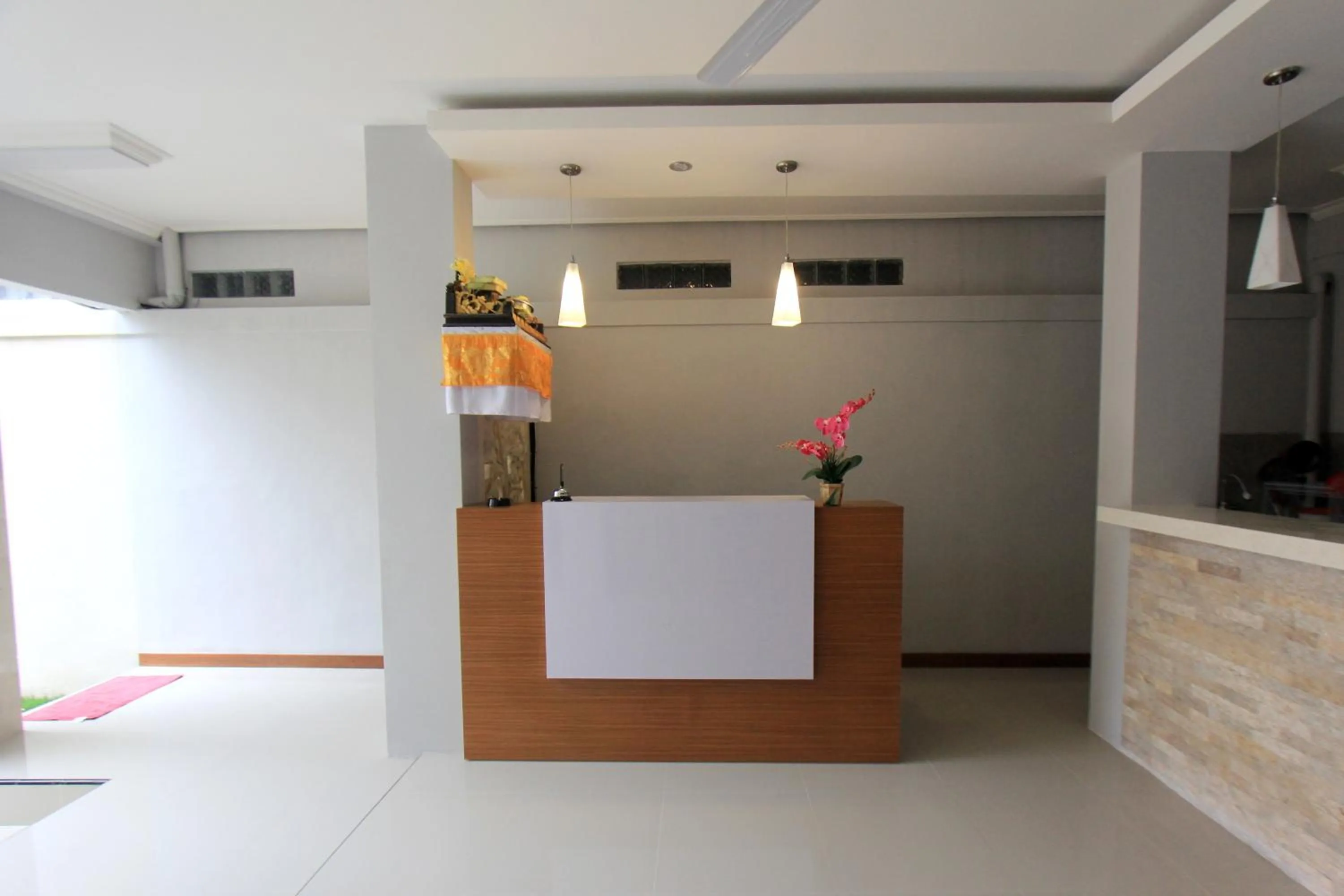 Lobby or reception in Tom Guest House