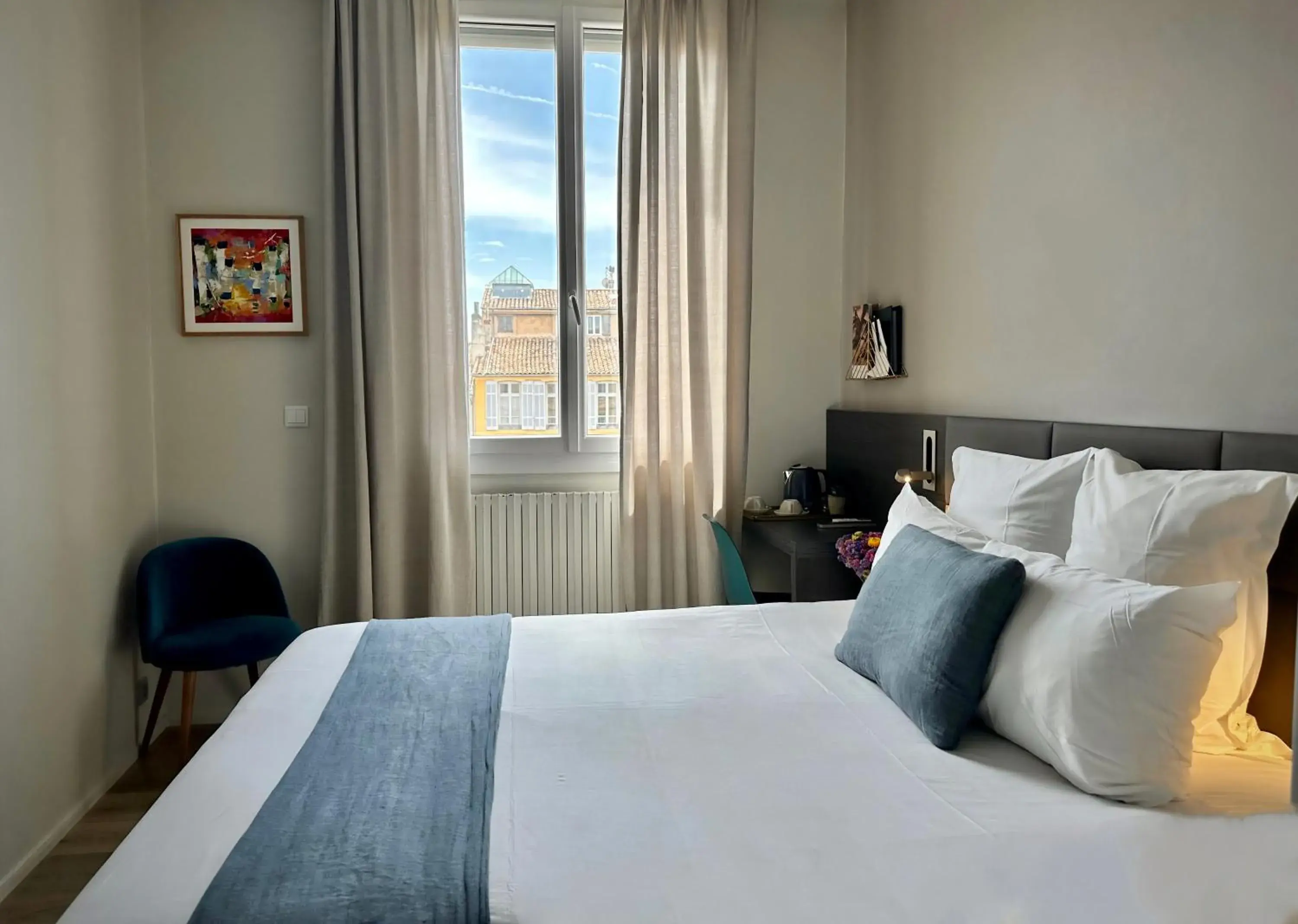 Photo of the whole room, Bed in Negrecoste Hôtel & Spa Photo of the whole room, Bed in Negrecoste Hôtel & Spa