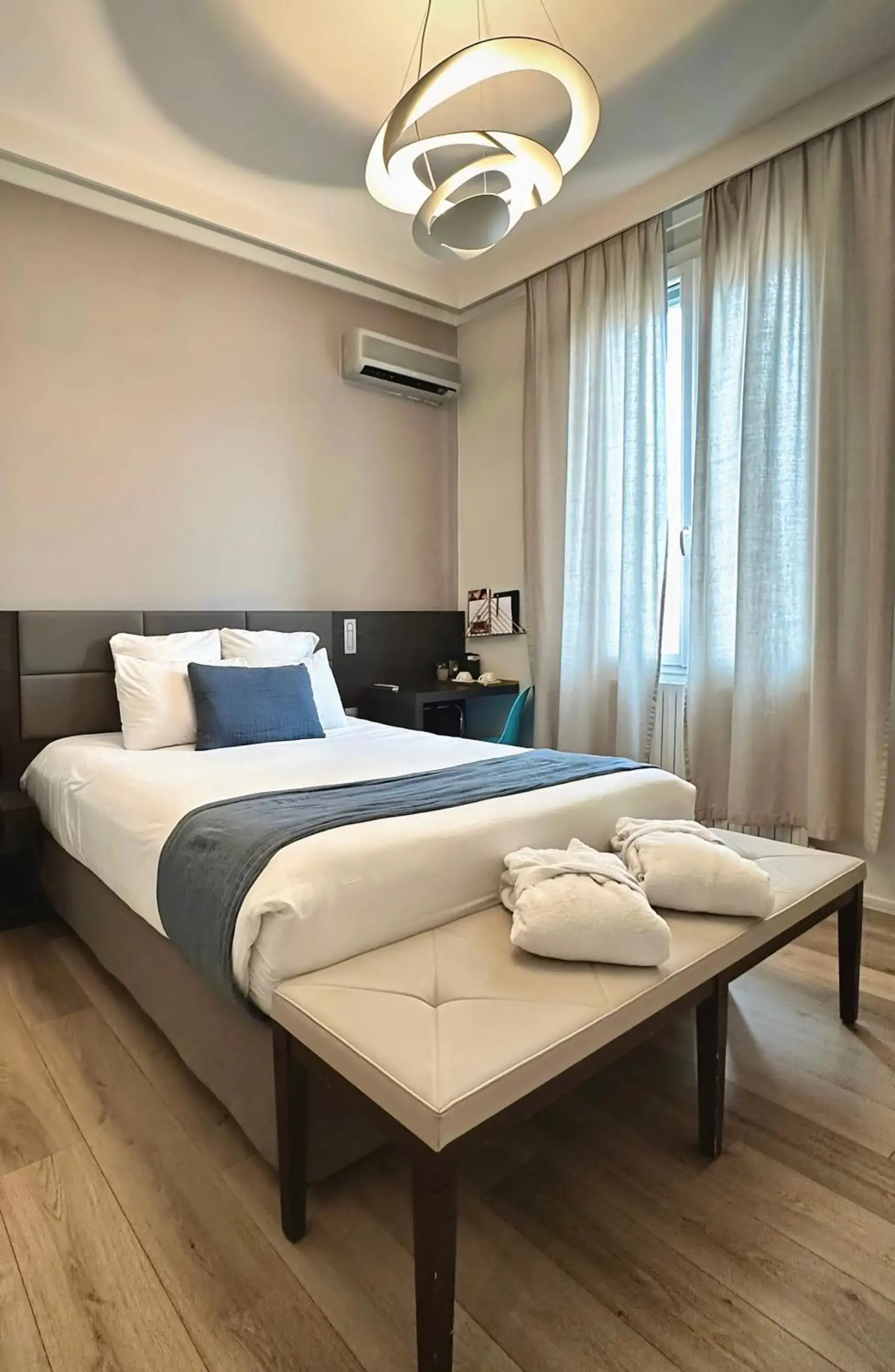 Photo of the whole room, Bed in Negrecoste Hôtel & Spa Photo of the whole room, Bed in Negrecoste Hôtel & Spa