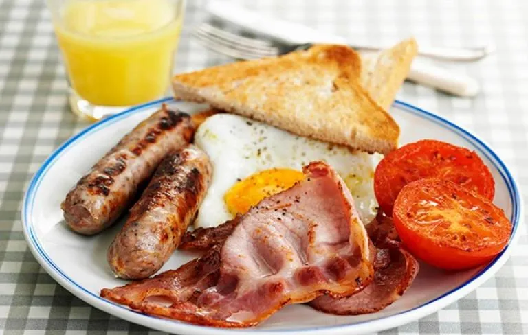 Buffet breakfast in Hinsley Hall
