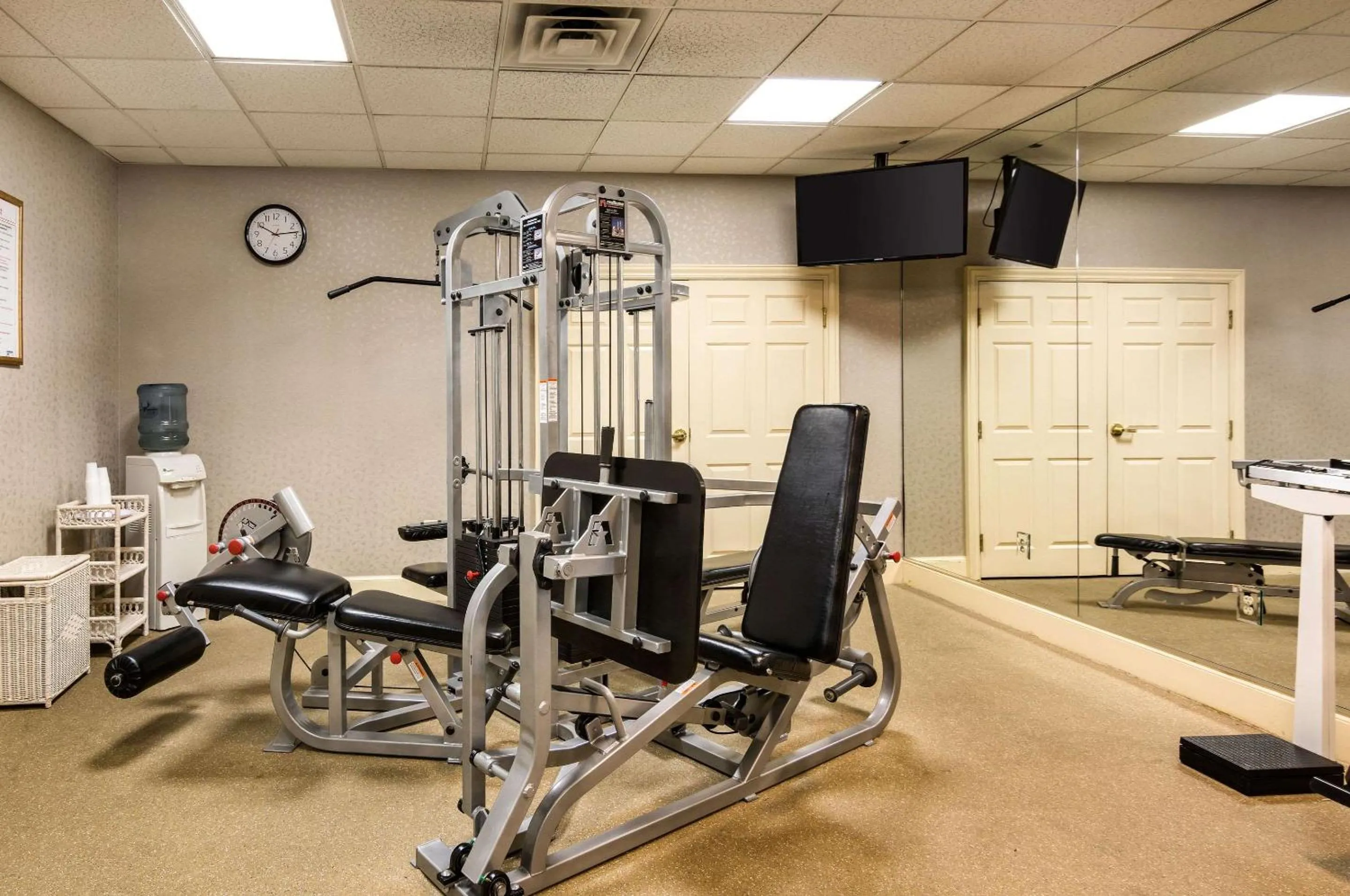 Fitness centre/facilities in Quality Inn Near Joint Base Andrews-Washington Area