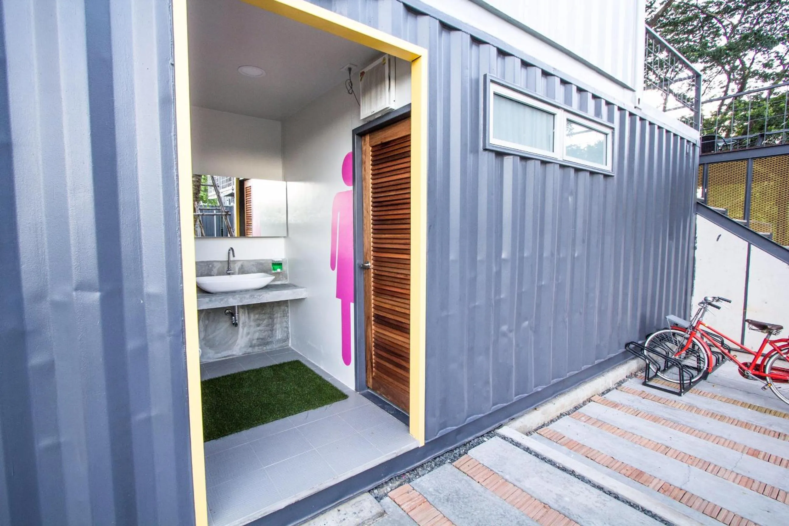 Ducati Bike Box Hotel