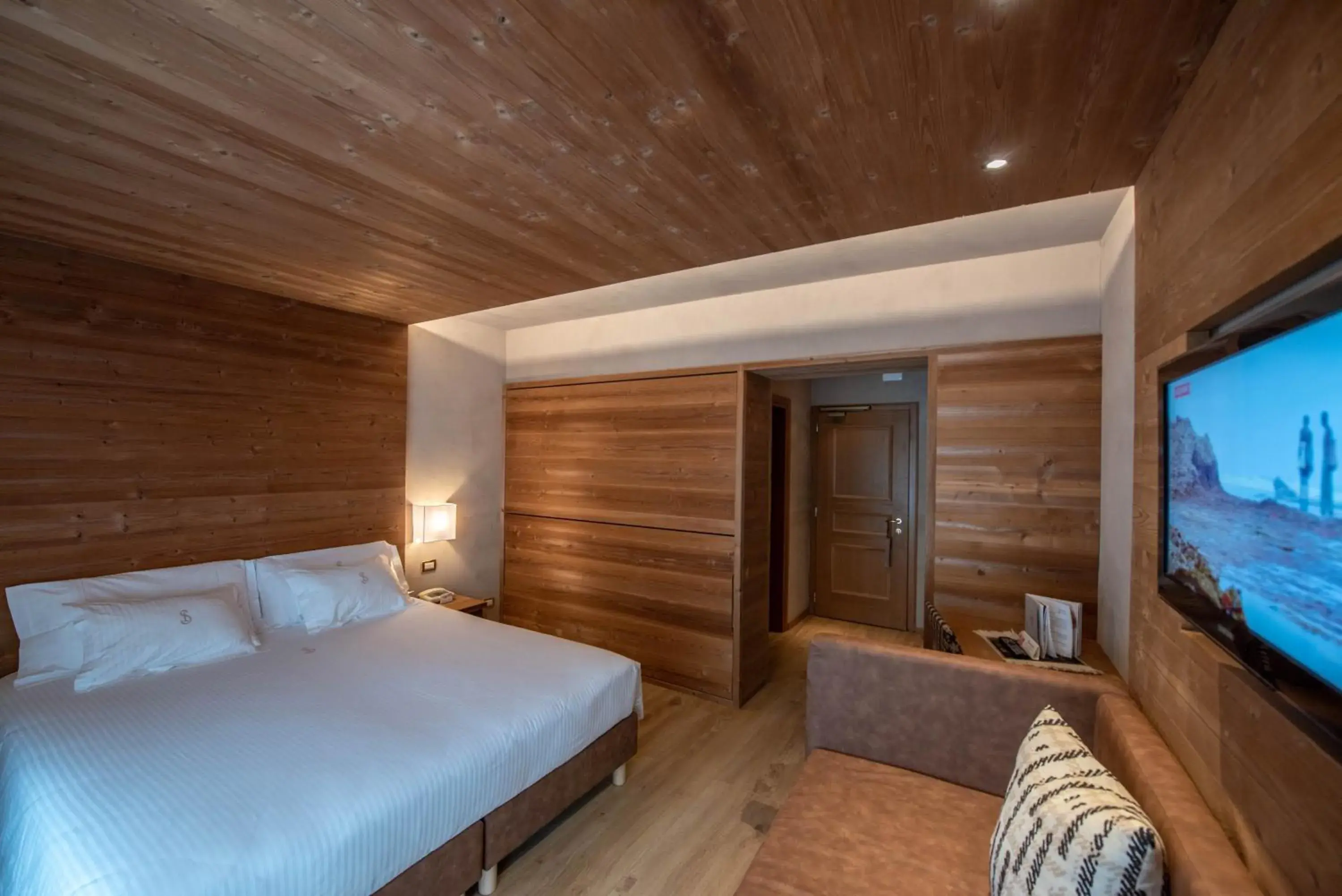 Superior Quadruple Room - single occupancy in Hotel San Lorenzo Superior Quadruple Room - single occupancy in Hotel San Lorenzo