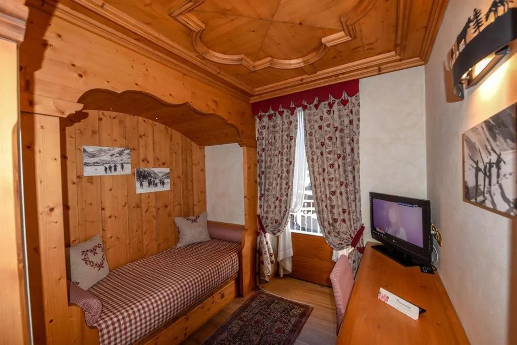 Bedroom, Bed in Hotel San Lorenzo