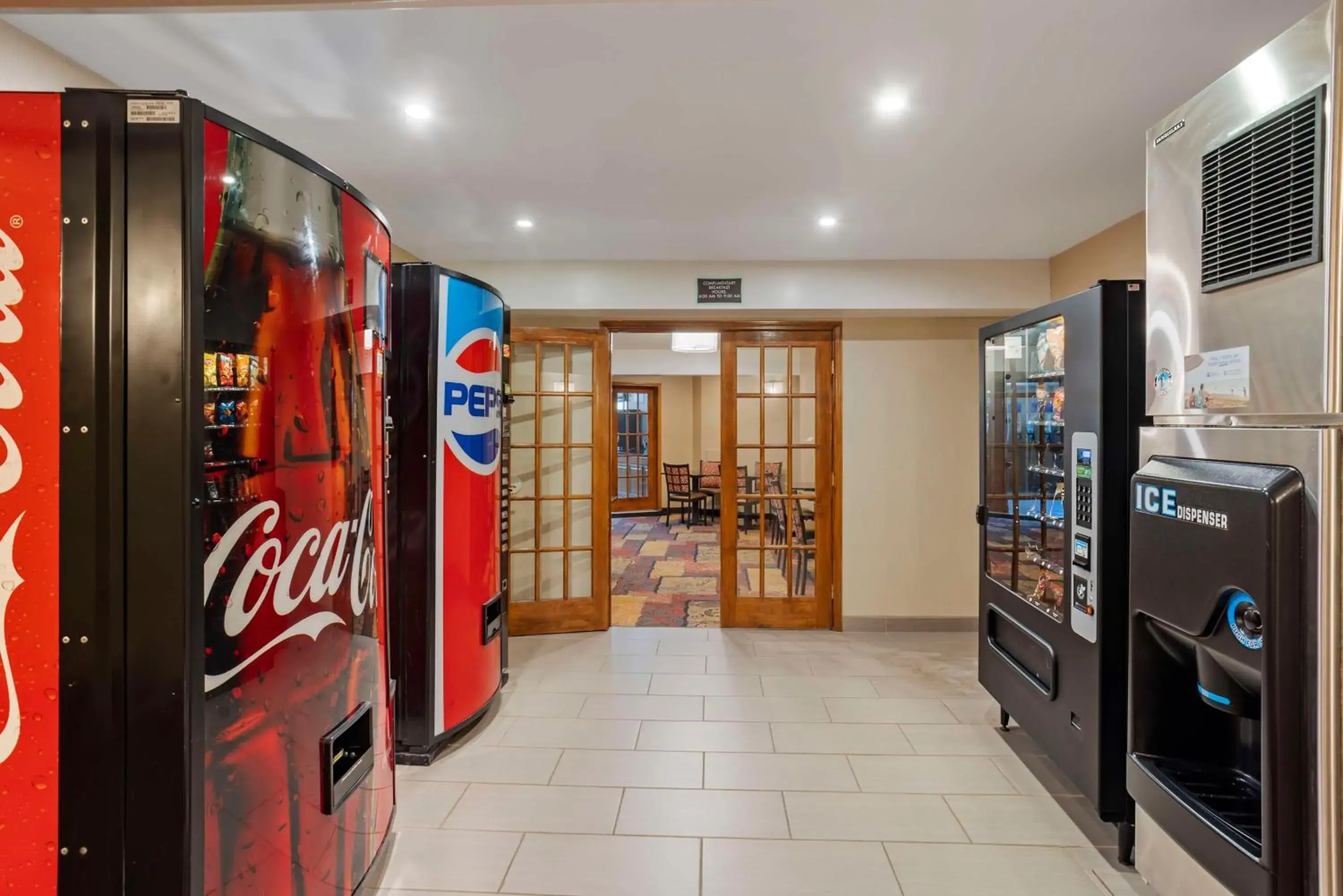 Property building in Best Western Monticello Property building in Best Western Monticello