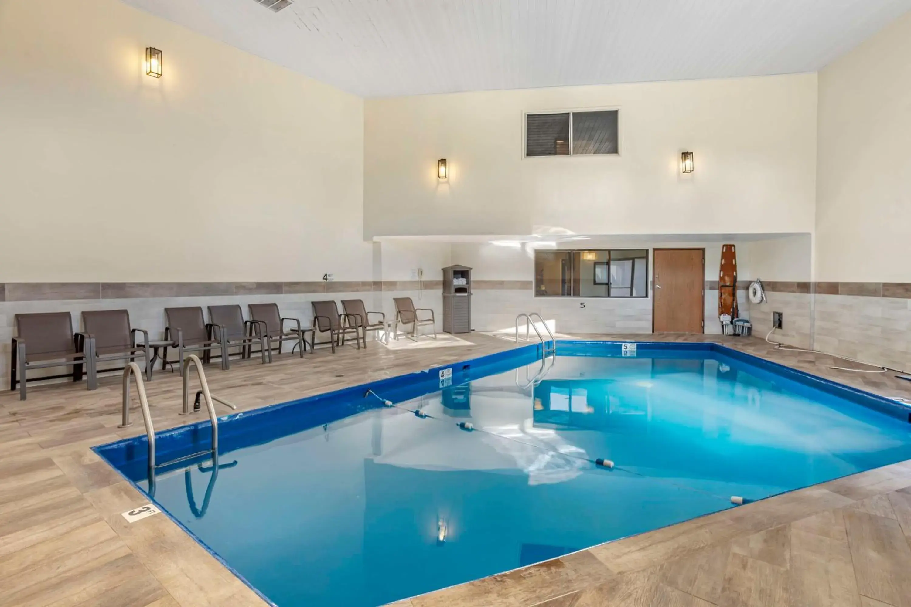 Pool view in Best Western Monticello Pool view in Best Western Monticello