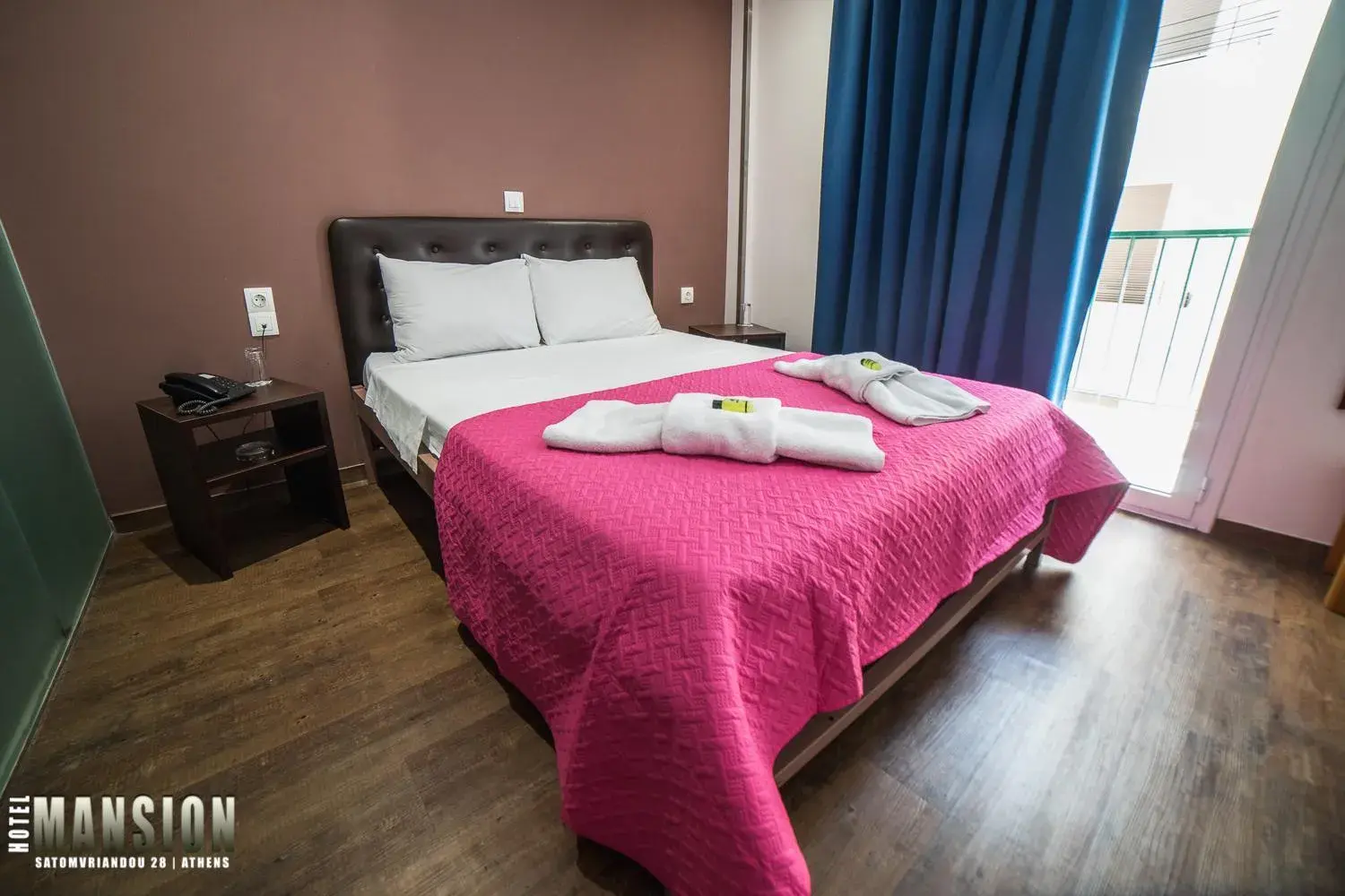 Bed in Mansion Hotel Bed in Mansion Hotel