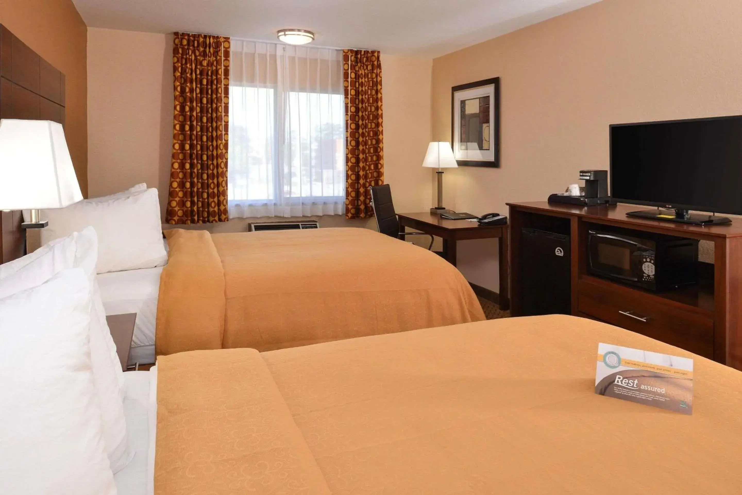 Photo of the whole room, Bed in Quality Inn Appleton West Photo of the whole room, Bed in Quality Inn Appleton West