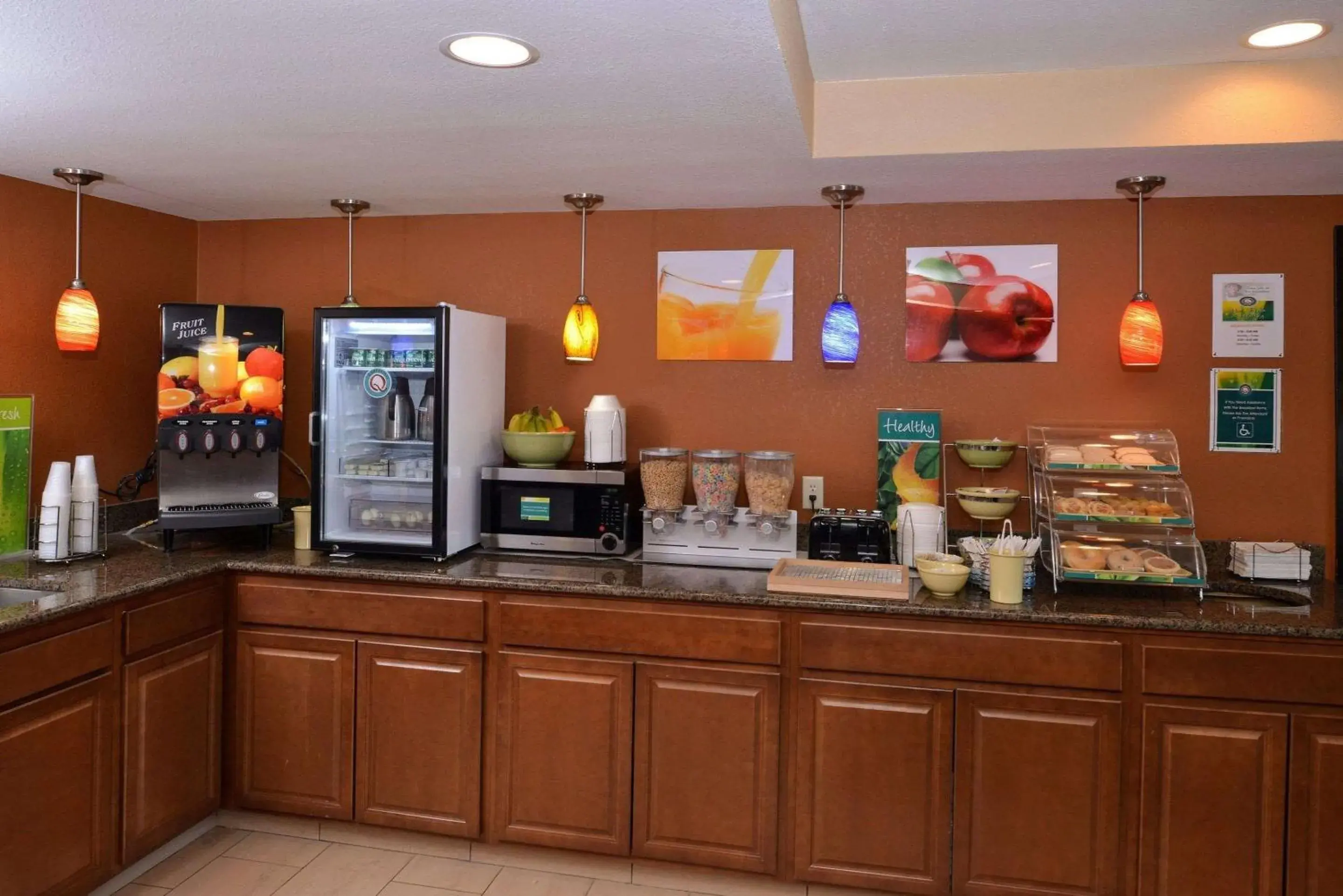 Restaurant/places to eat in Quality Inn Appleton West Restaurant/places to eat in Quality Inn Appleton West