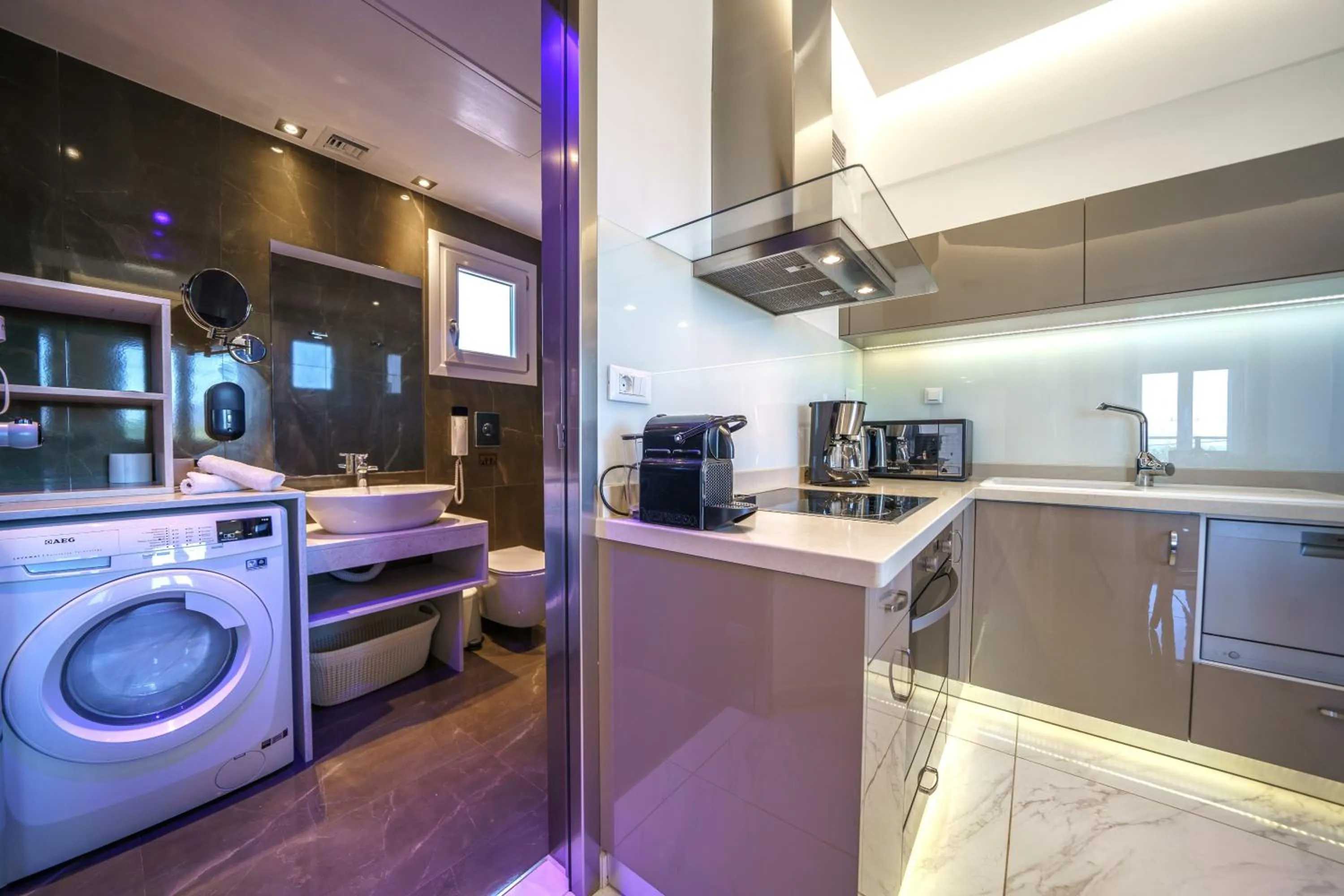 Bathroom in Elysian Suites