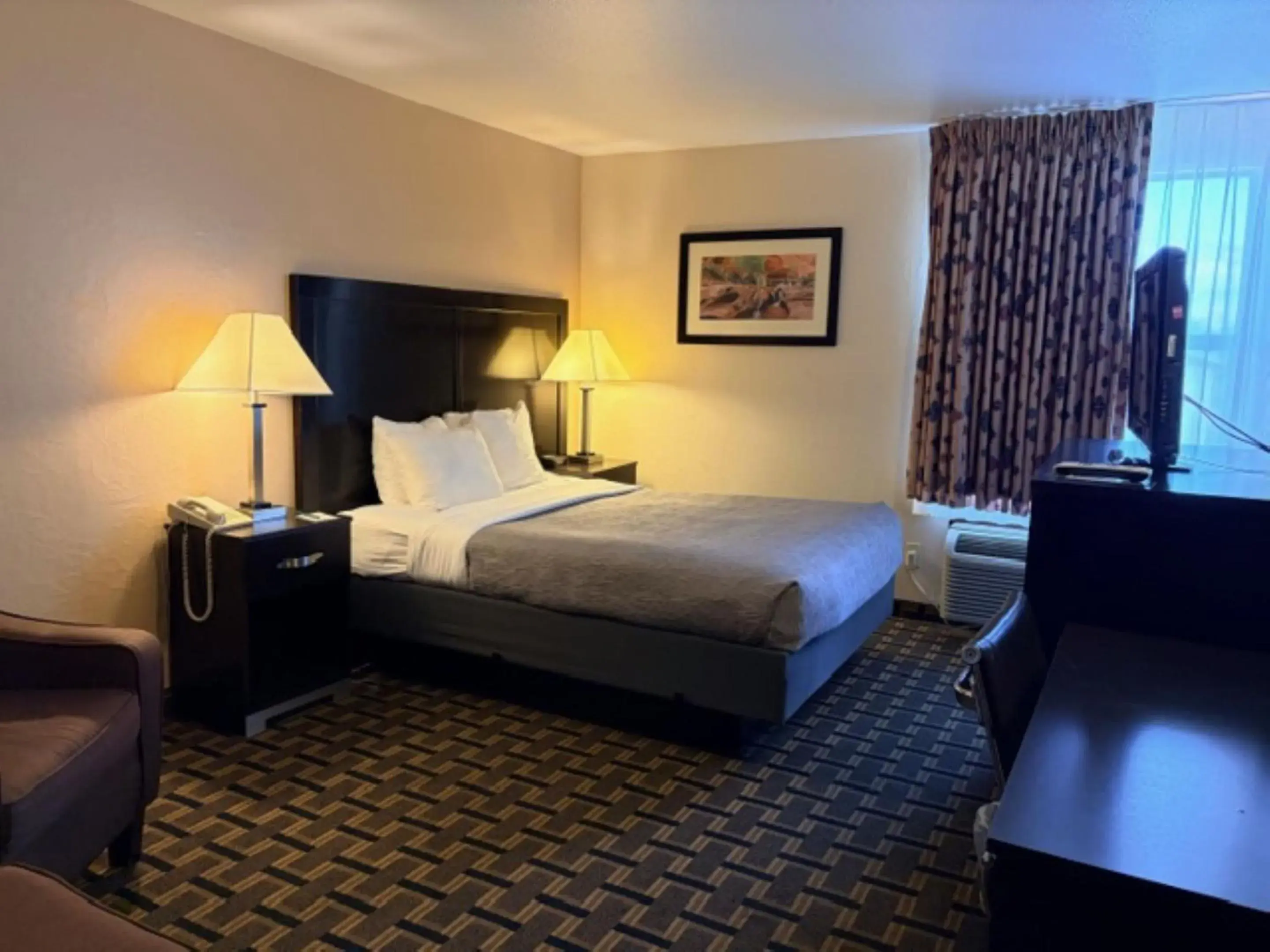 Bed in Quality Inn Zion Park Area Bed in Quality Inn Zion Park Area