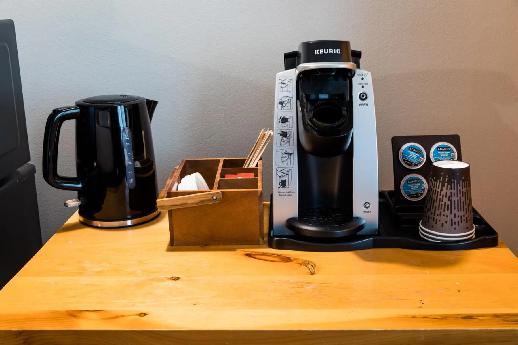 Coffee/tea facilities in Glacier House Hotel & Resort