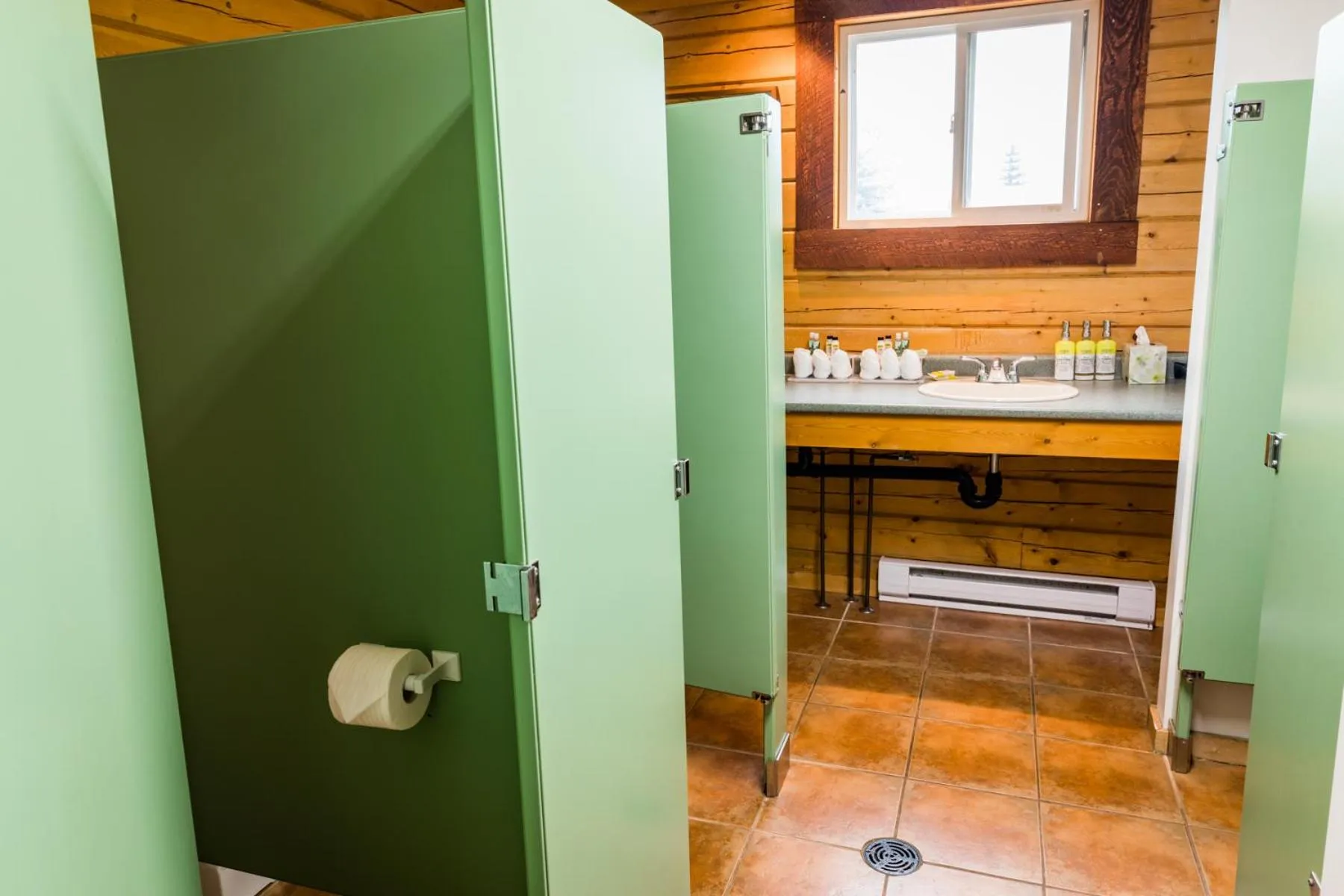 Glacier House Hotel & Resort