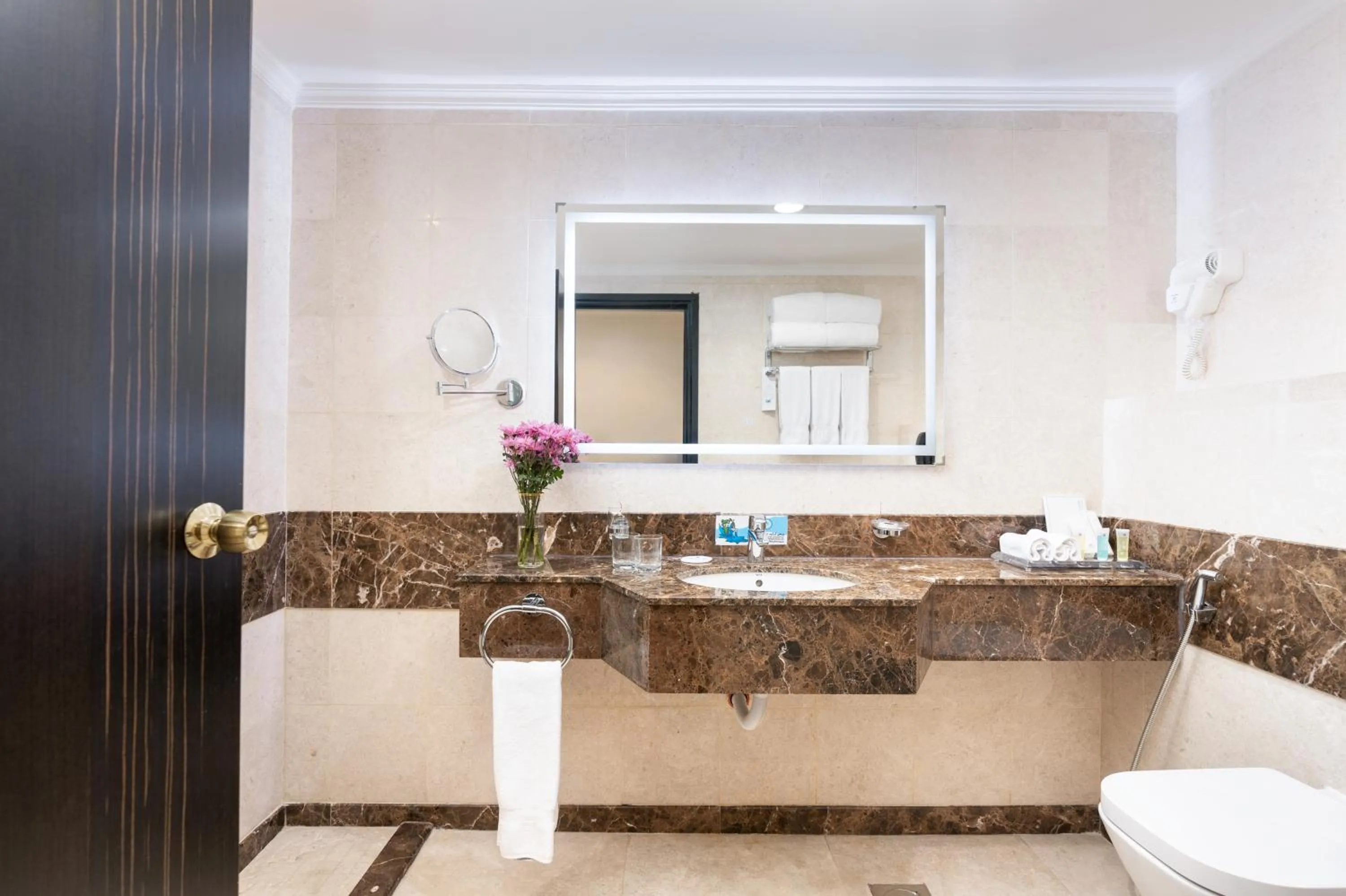 Al Shohada by Palm Rich Makkah