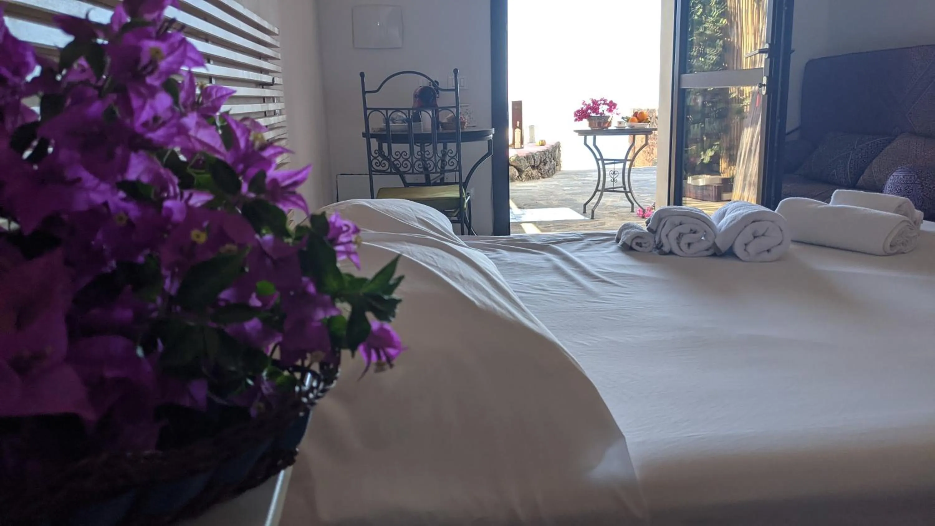 Bed in Horizon Pantelleria