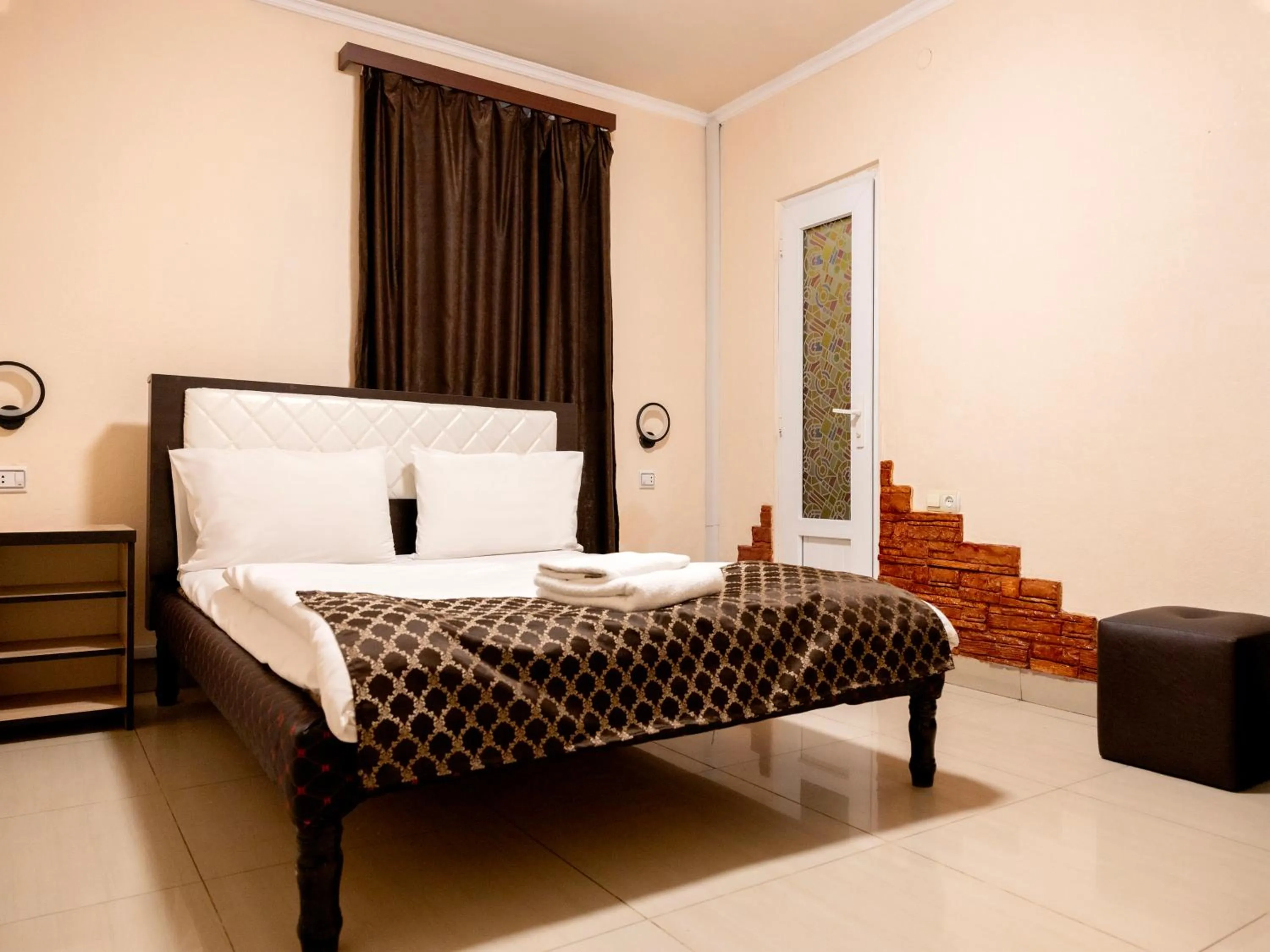 Bed in Comfort Hotel