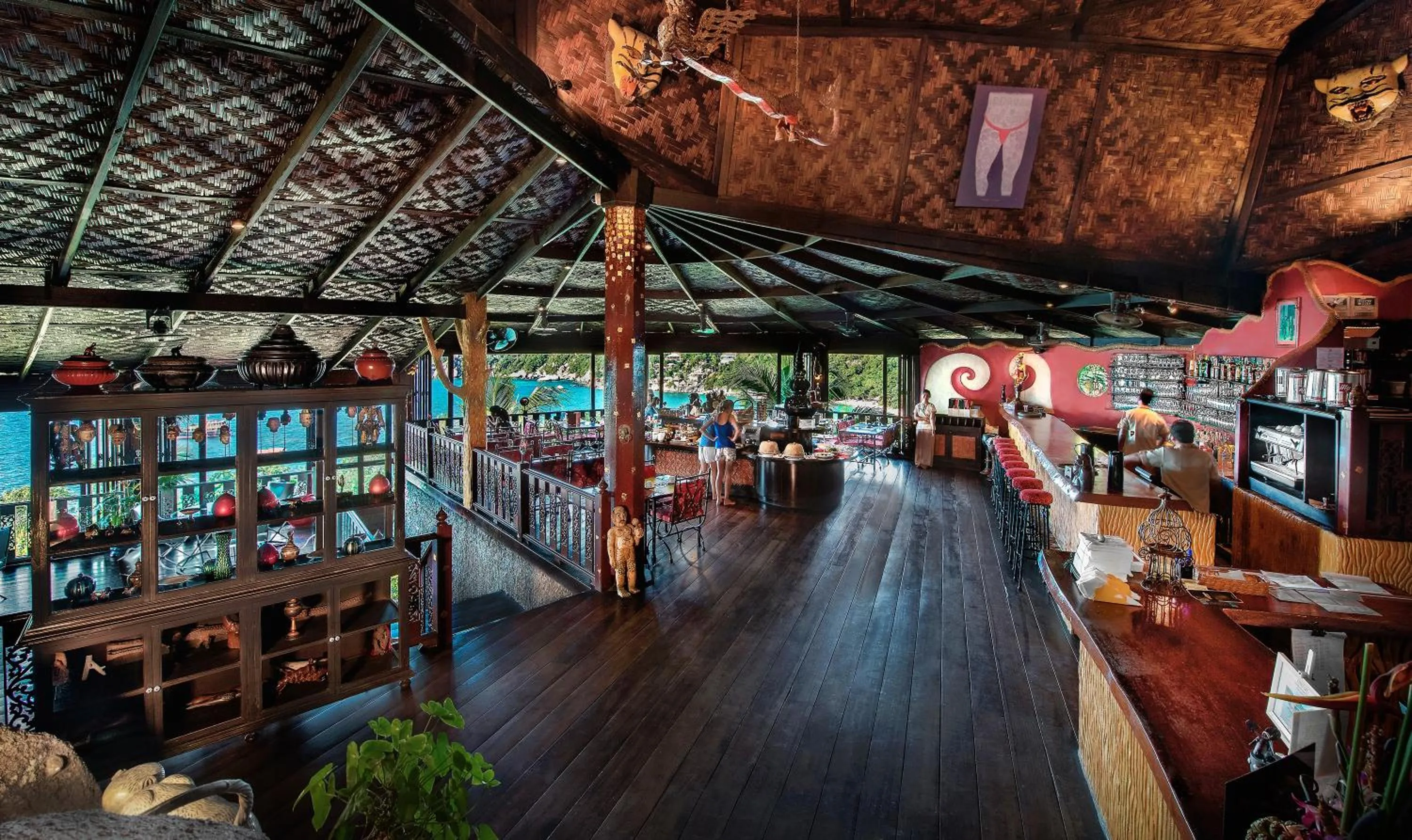 Restaurant/places to eat in Jamahkiri Dive Resort & Spa