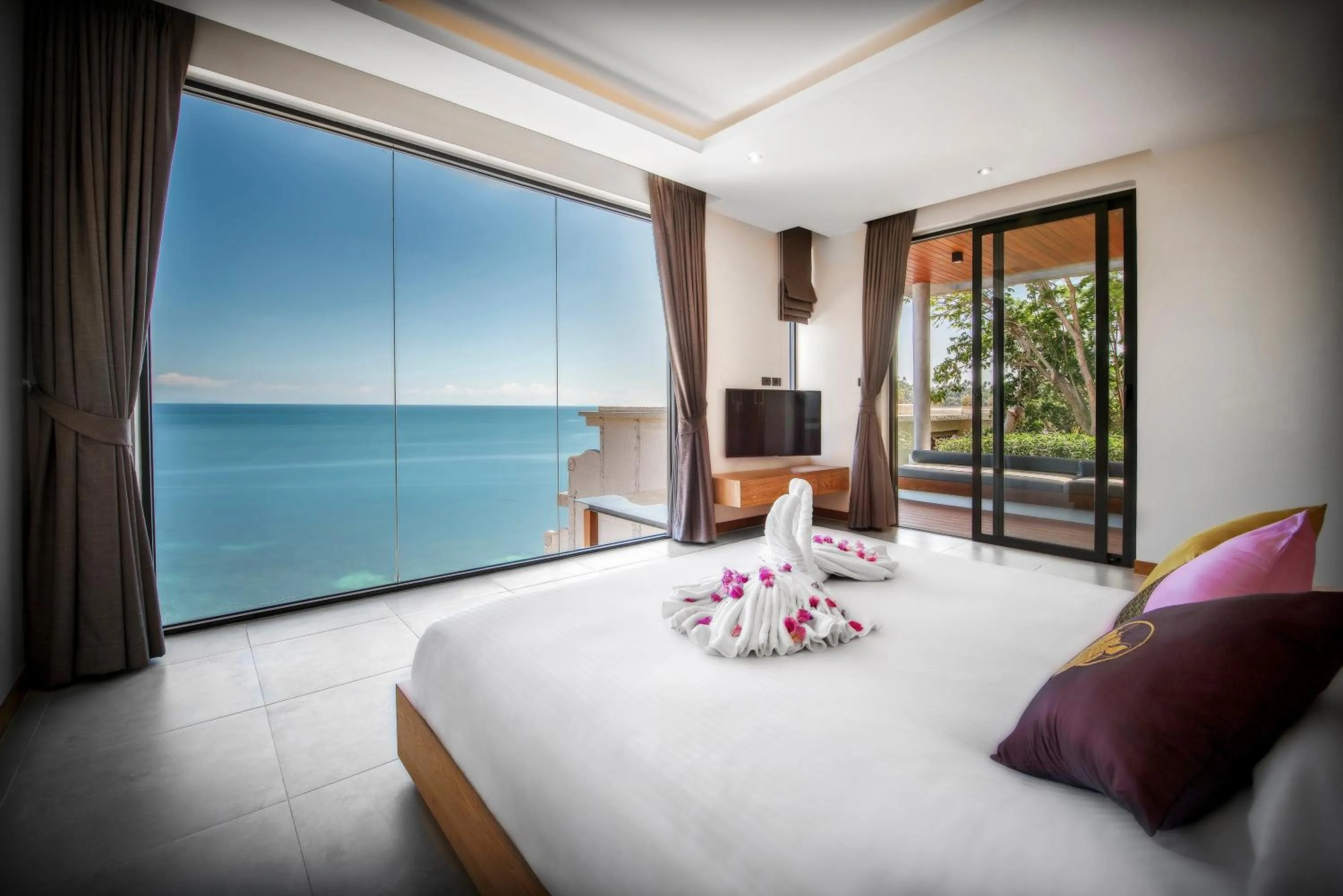 Photo of the whole room, Bed in Jamahkiri Dive Resort & Spa