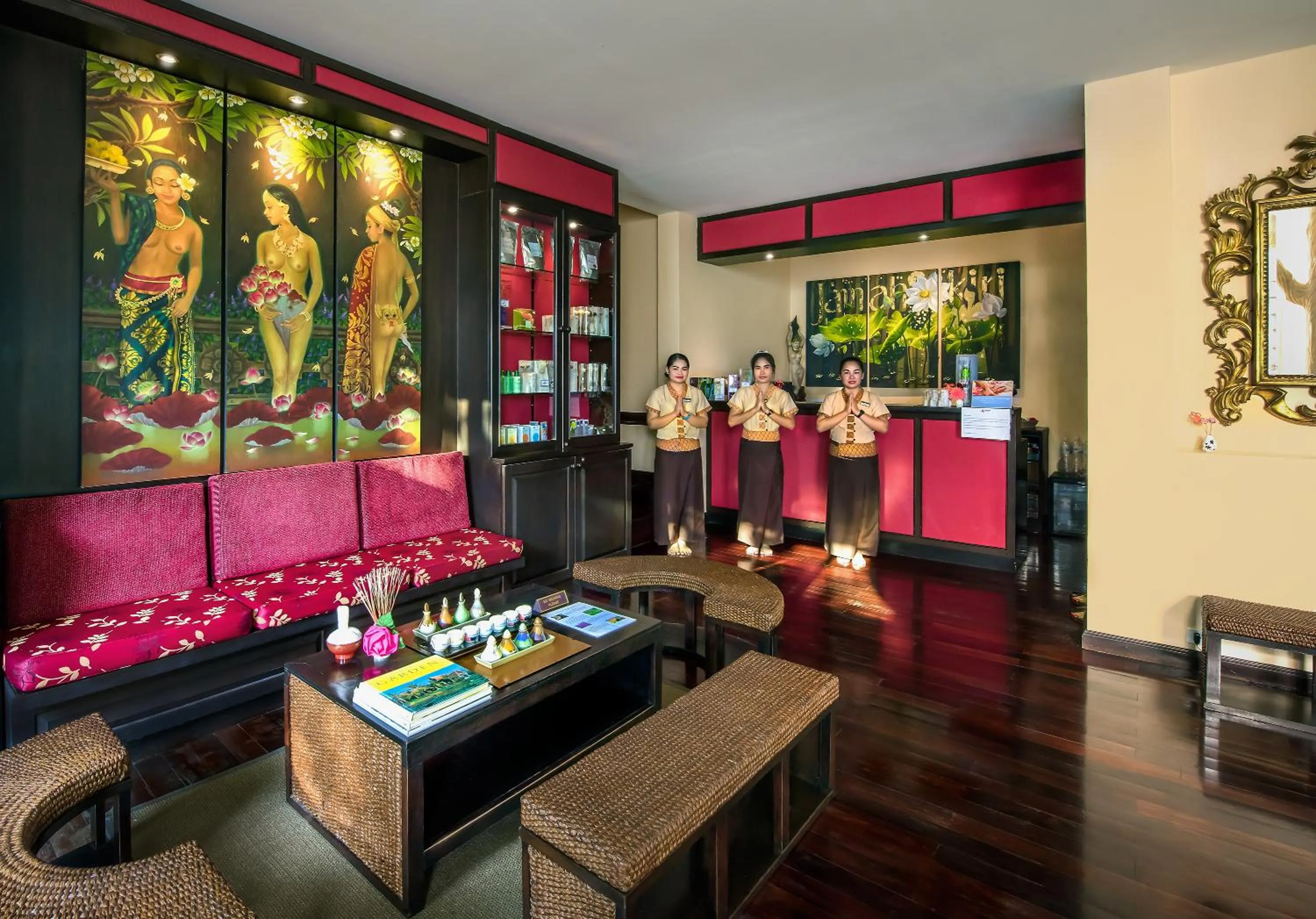 Massage in Jamahkiri Dive Resort & Spa