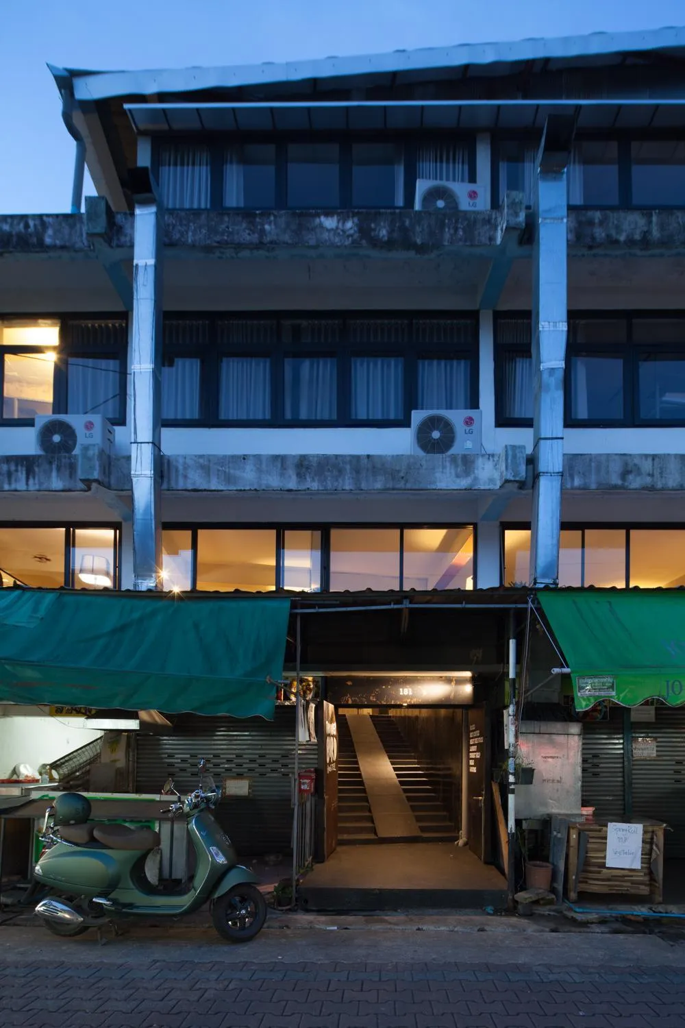 Property building in Thunder Bird Hostel