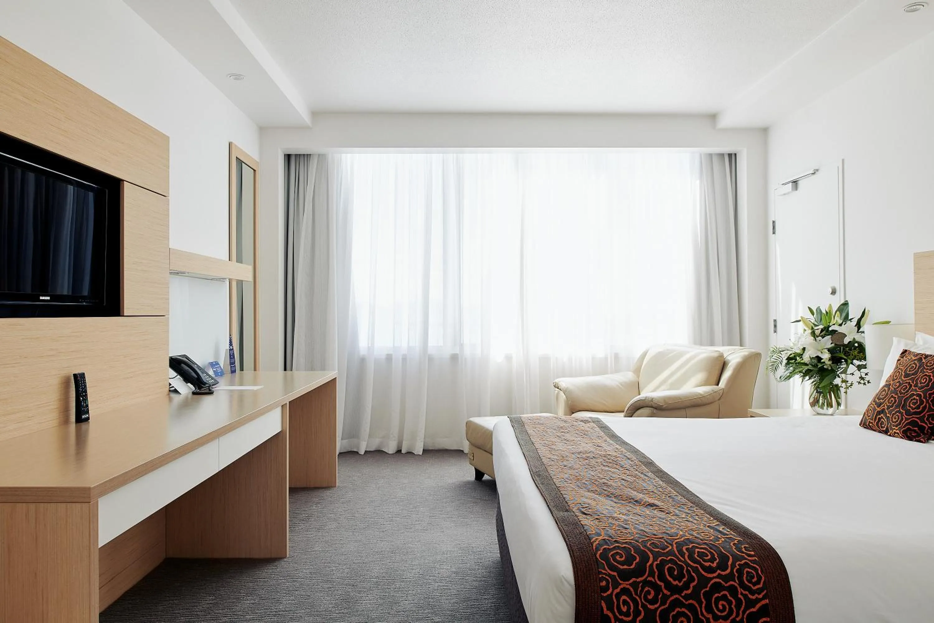 Bedroom, Bed in The Ville Resort - Casino