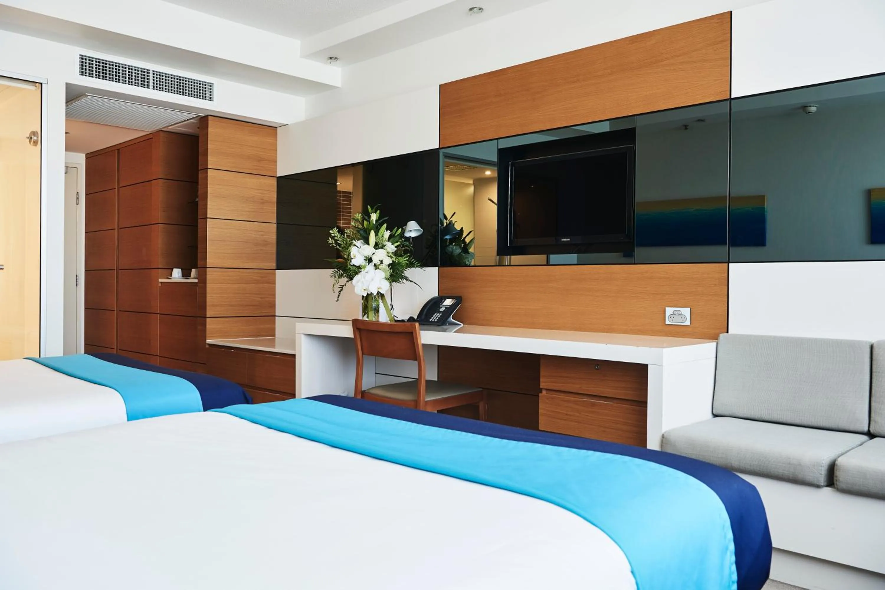 Bed in The Ville Resort - Casino