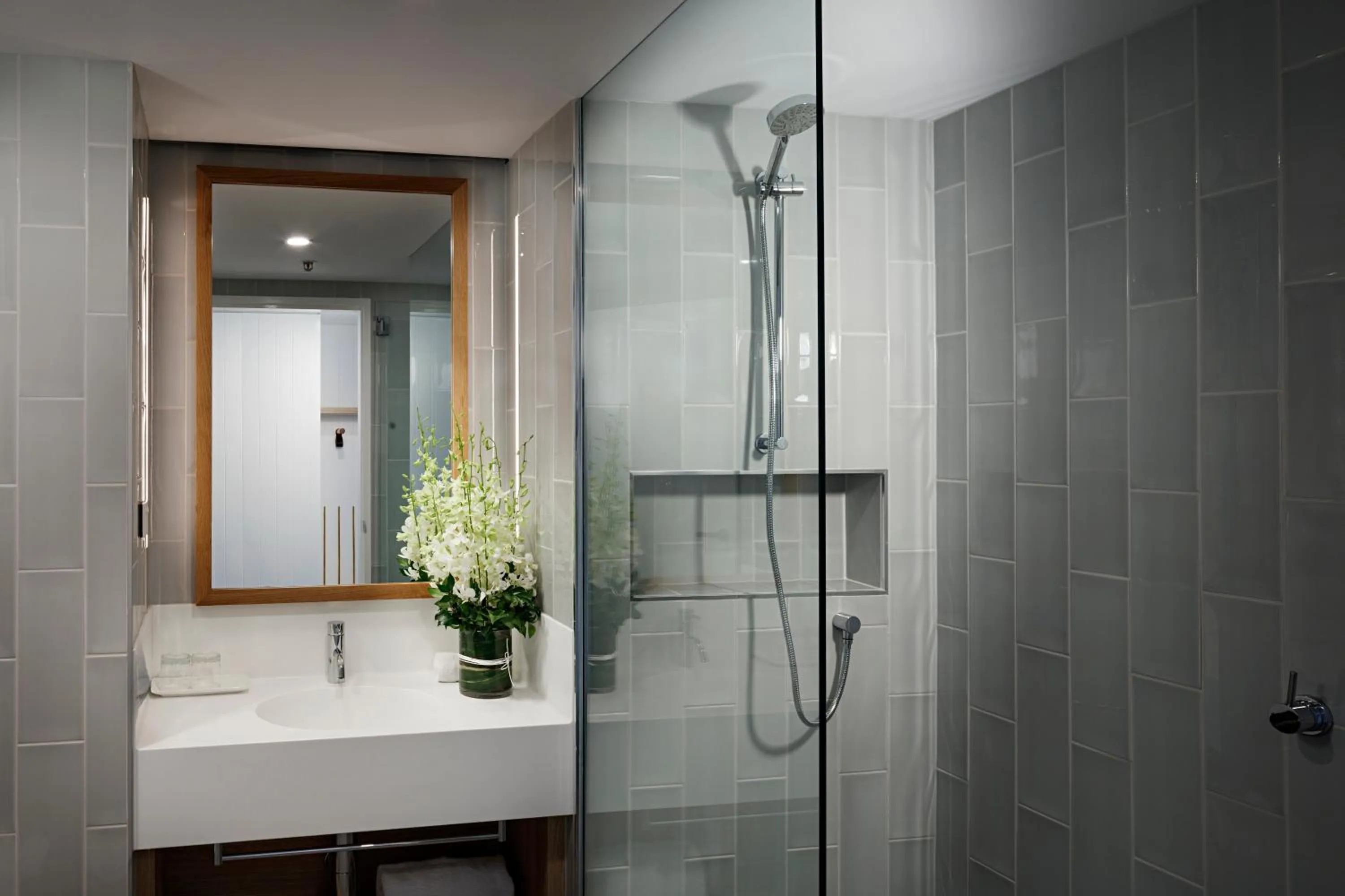 Shower in The Ville Resort - Casino