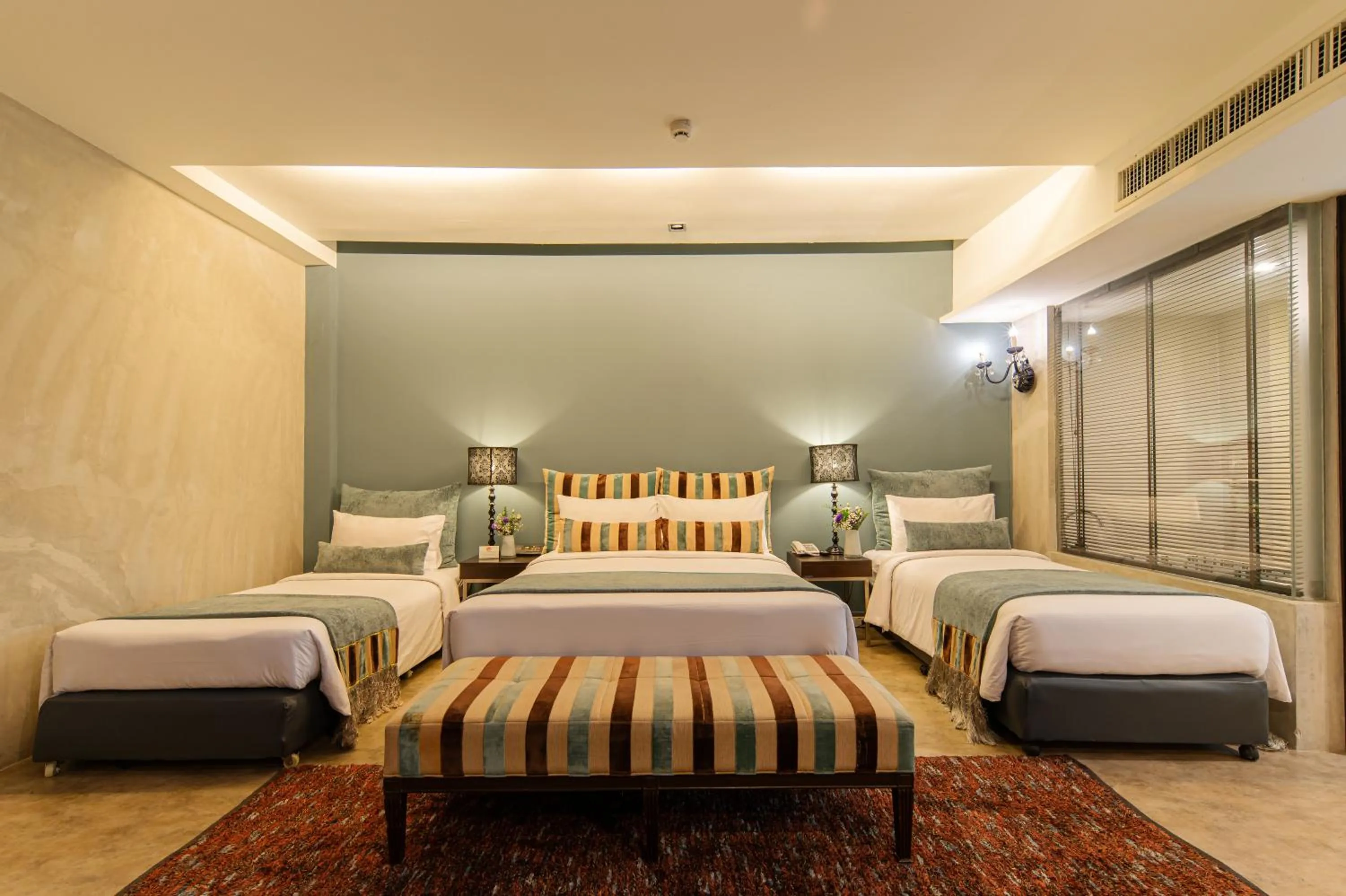 Bed in Sunbeam Hotel Pattaya