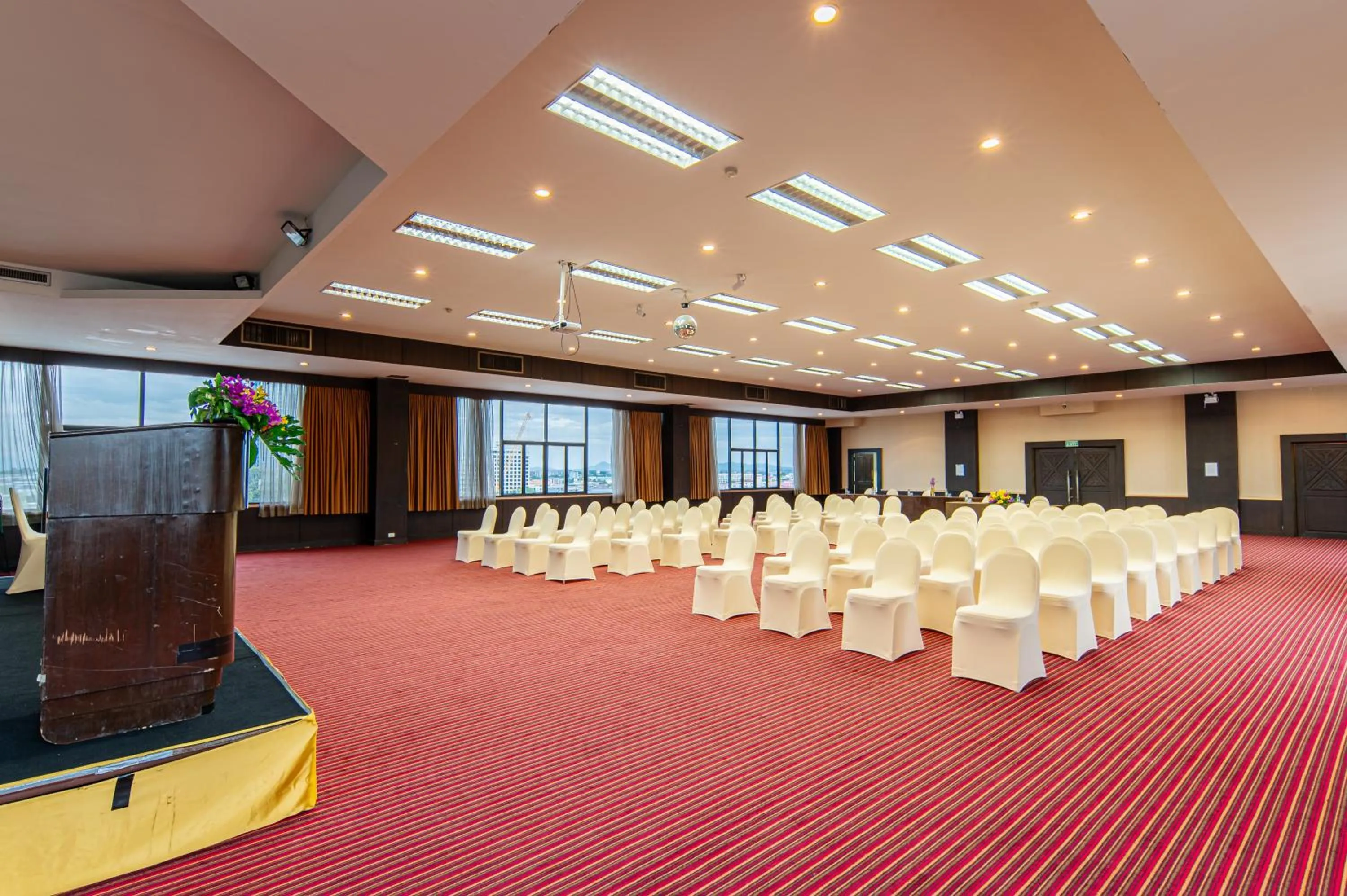Meeting/conference room in Sunbeam Hotel Pattaya