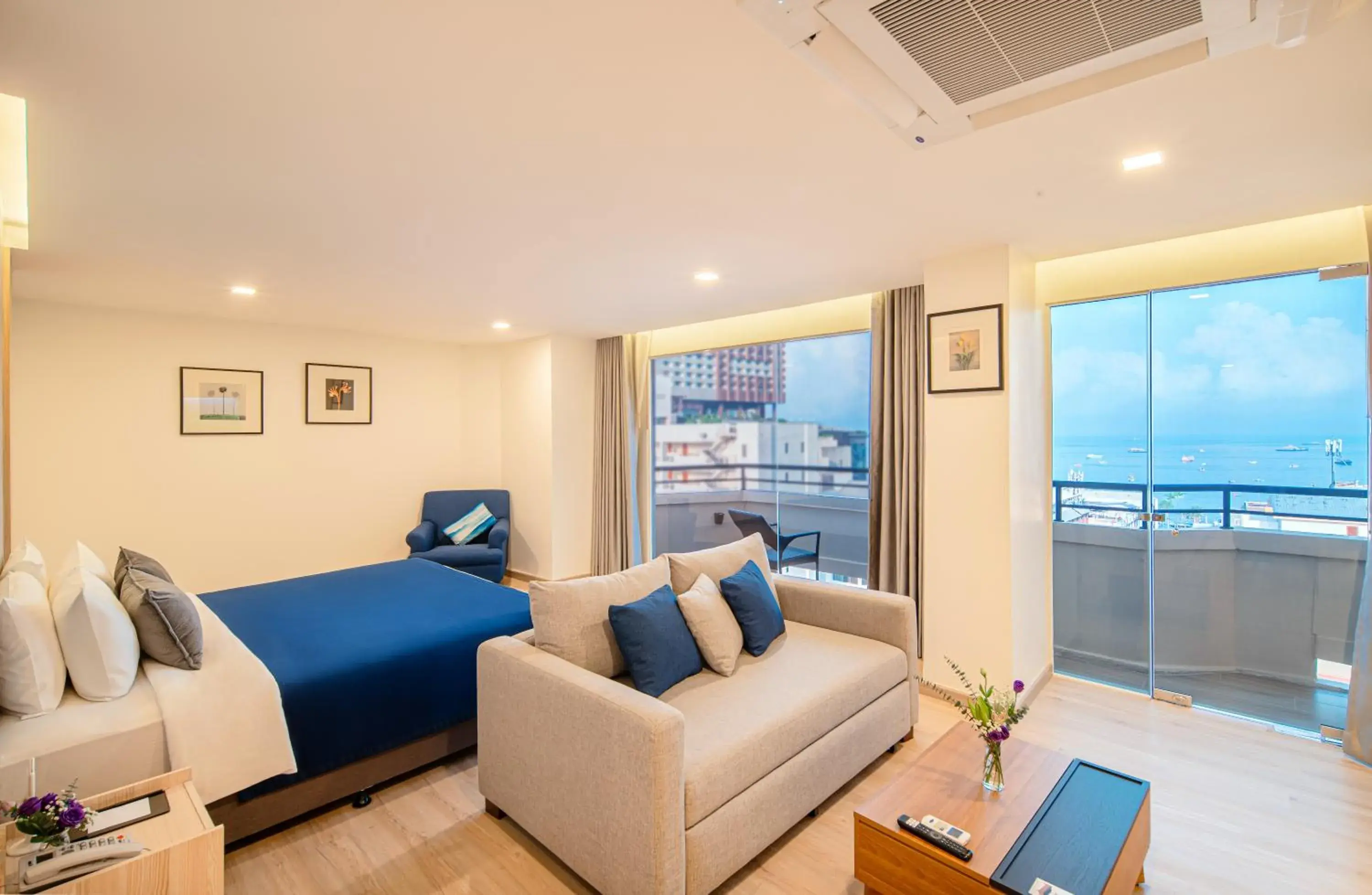 Bed in Sunbeam Hotel Pattaya Bed in Sunbeam Hotel Pattaya