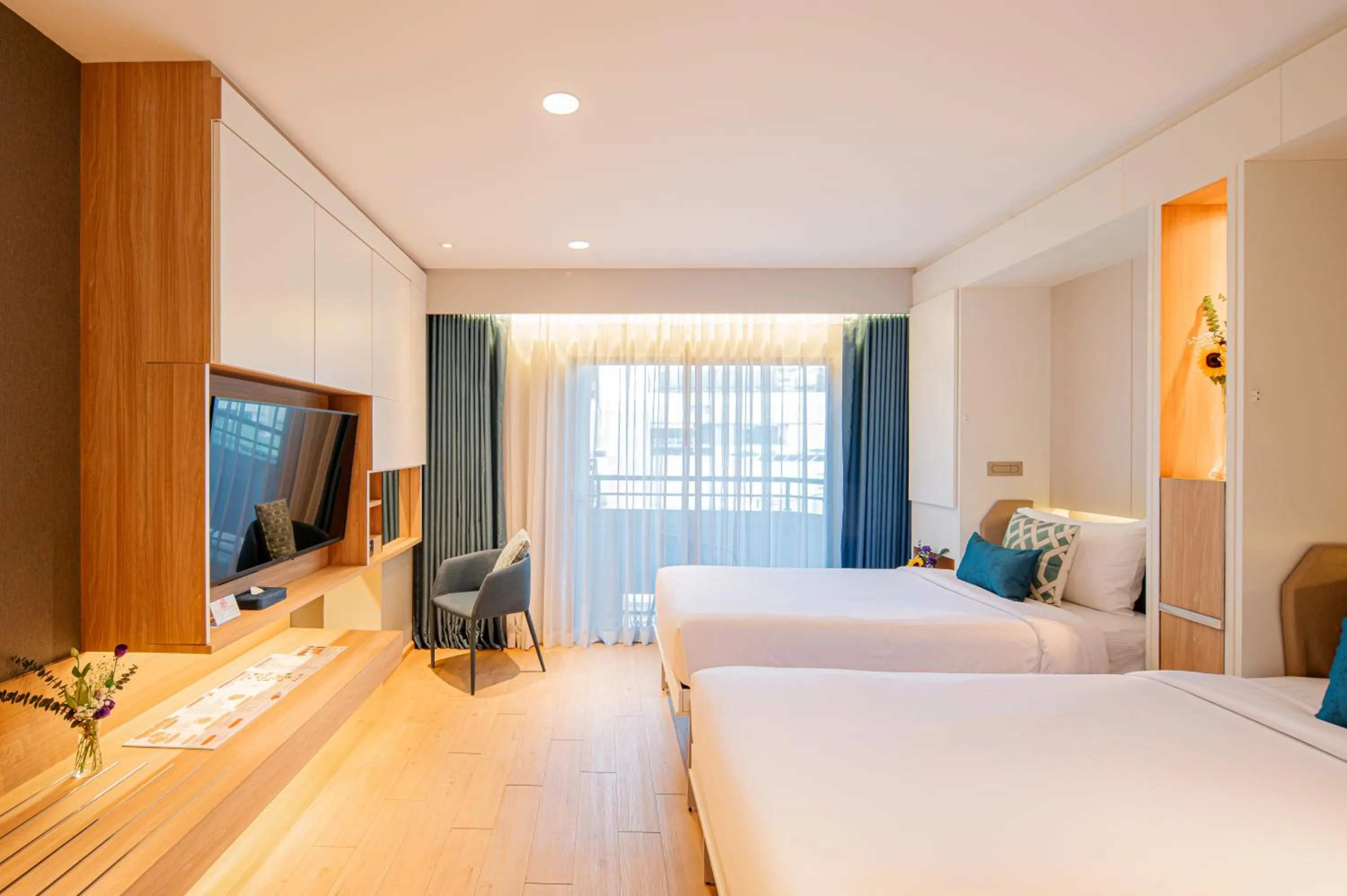 Bed in Sunbeam Hotel Pattaya