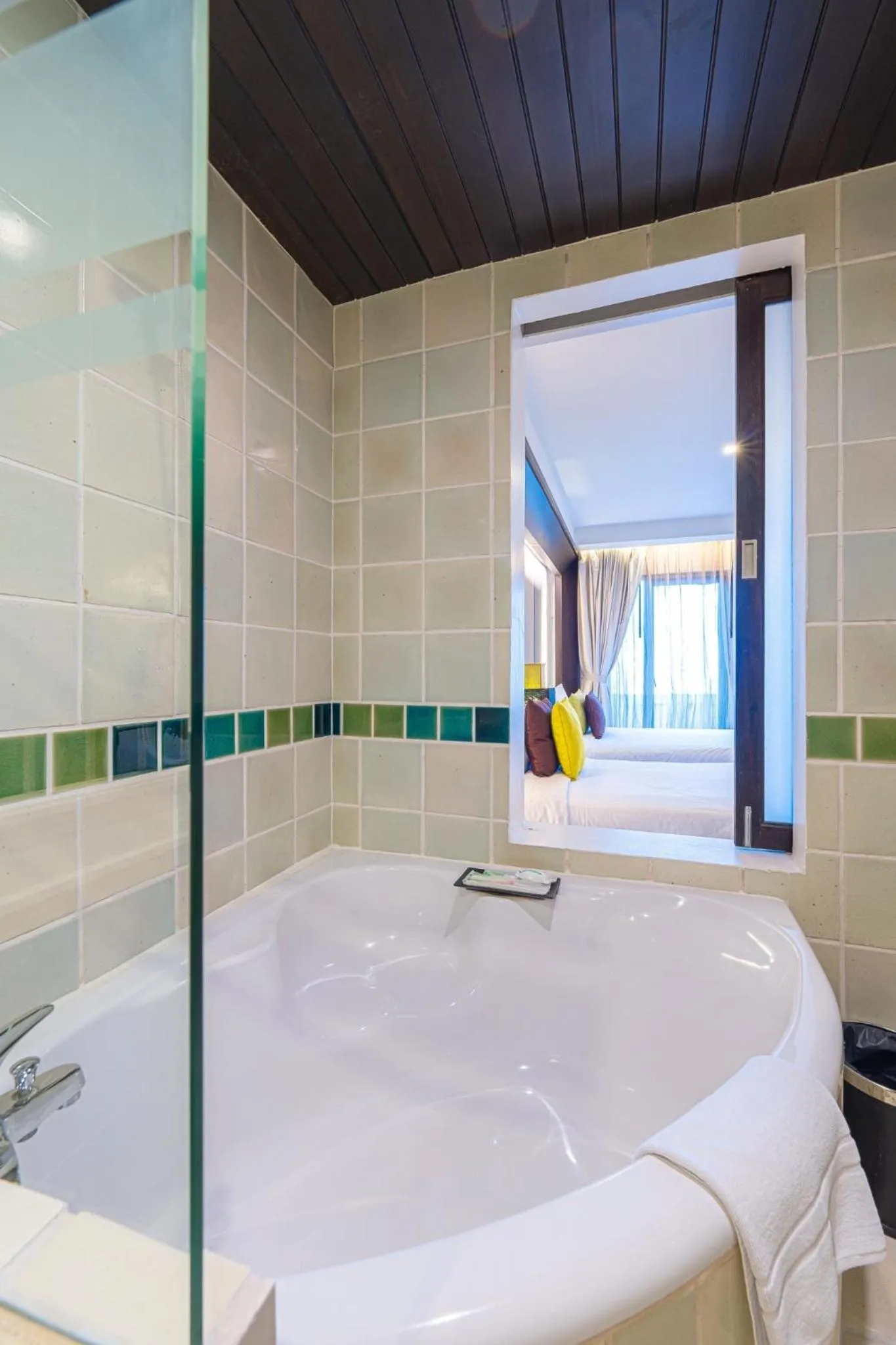 Bathroom in Sunbeam Hotel Pattaya