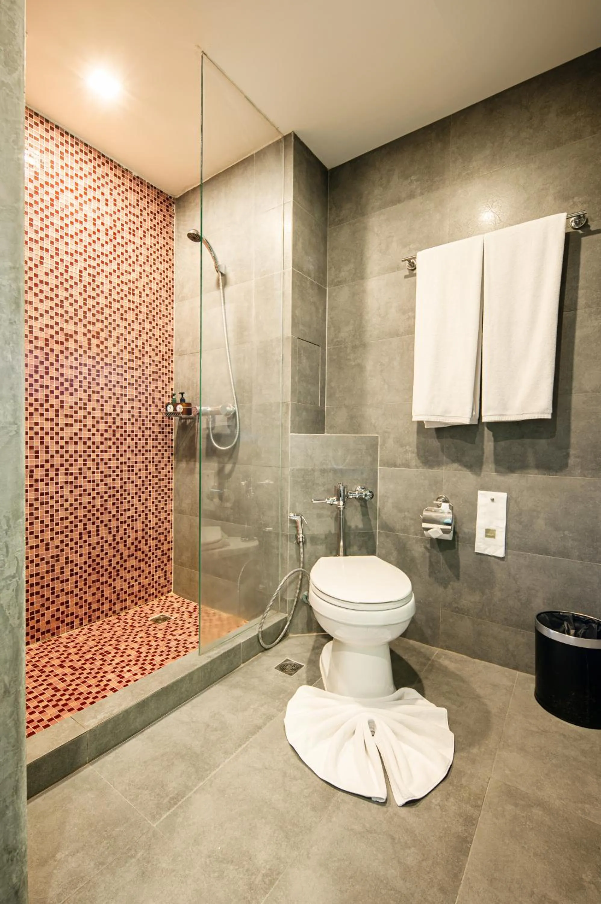 Bathroom in Sunbeam Hotel Pattaya