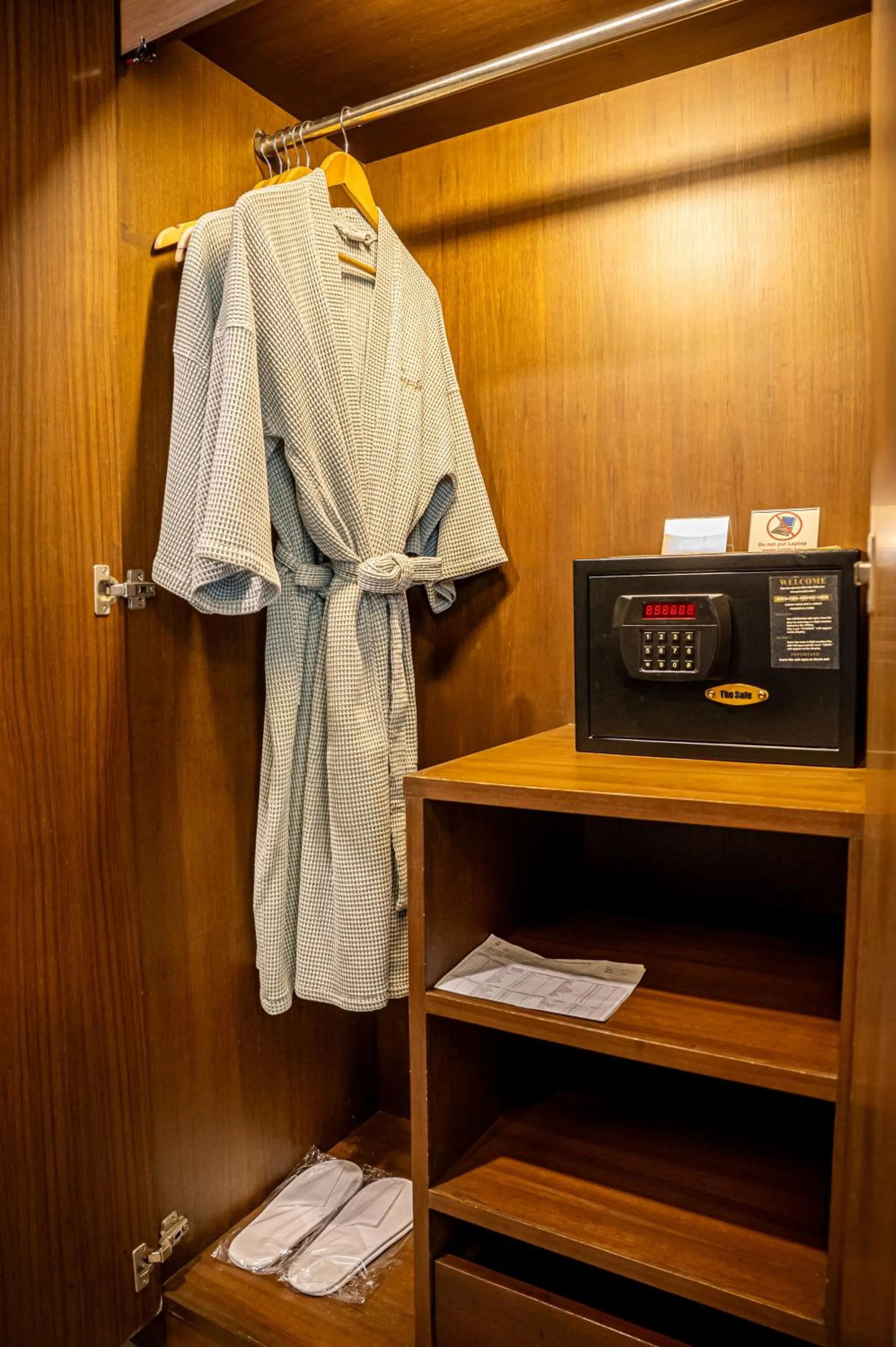 safe in Sunbeam Hotel Pattaya