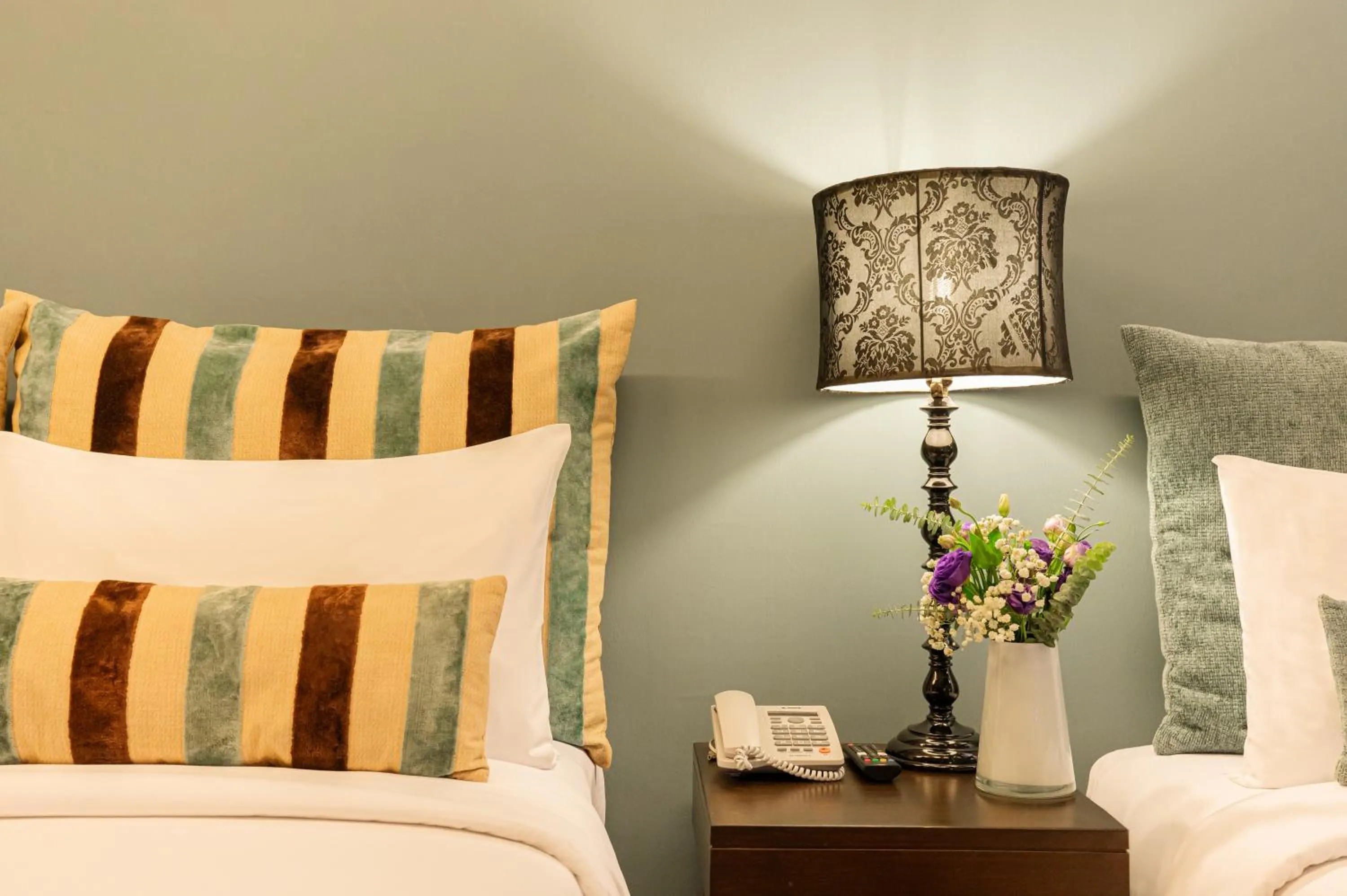 Bed in Sunbeam Hotel Pattaya