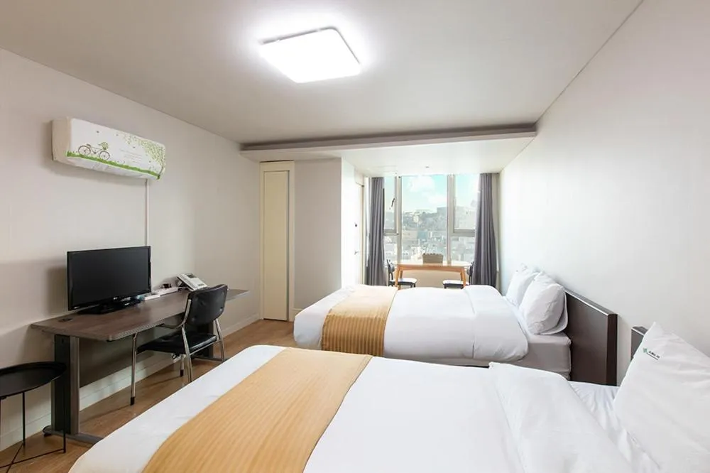 Bed in Hyundai Residence