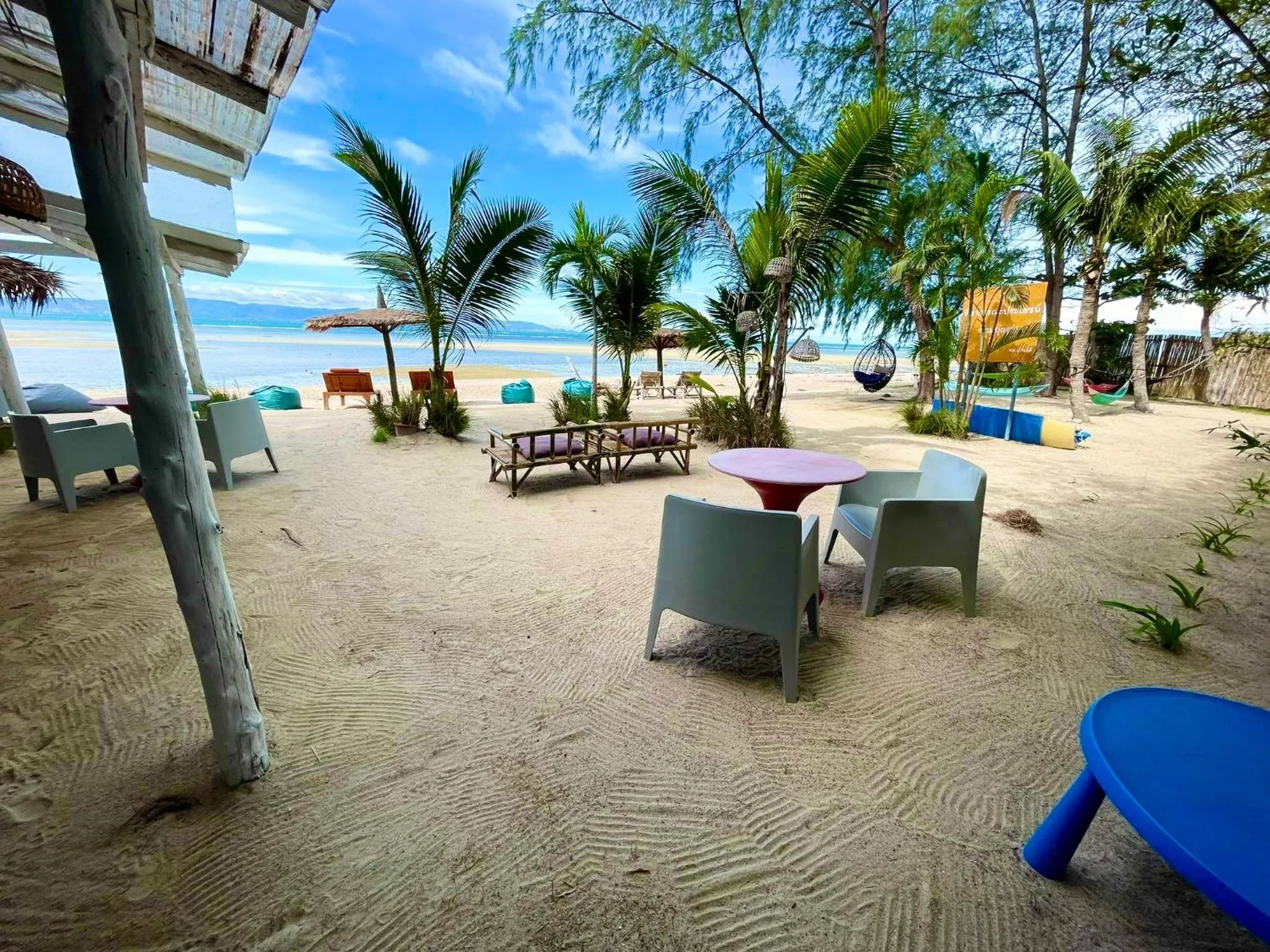 Restaurant/places to eat in SeaEsta Beach